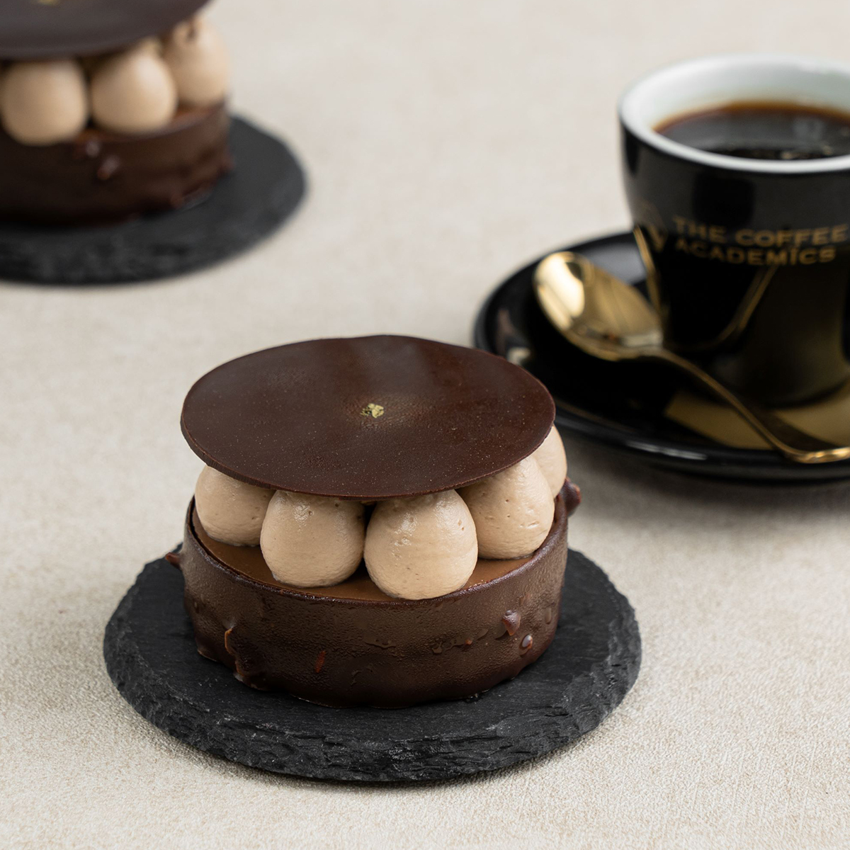 “เดอะ คอฟฟี่ อะคาเดมิคส์” แนะนำเค้กสไตล์ฝรั่งเศส พร้อมโปรพิเศษ ตลอดเดือนกันยายน