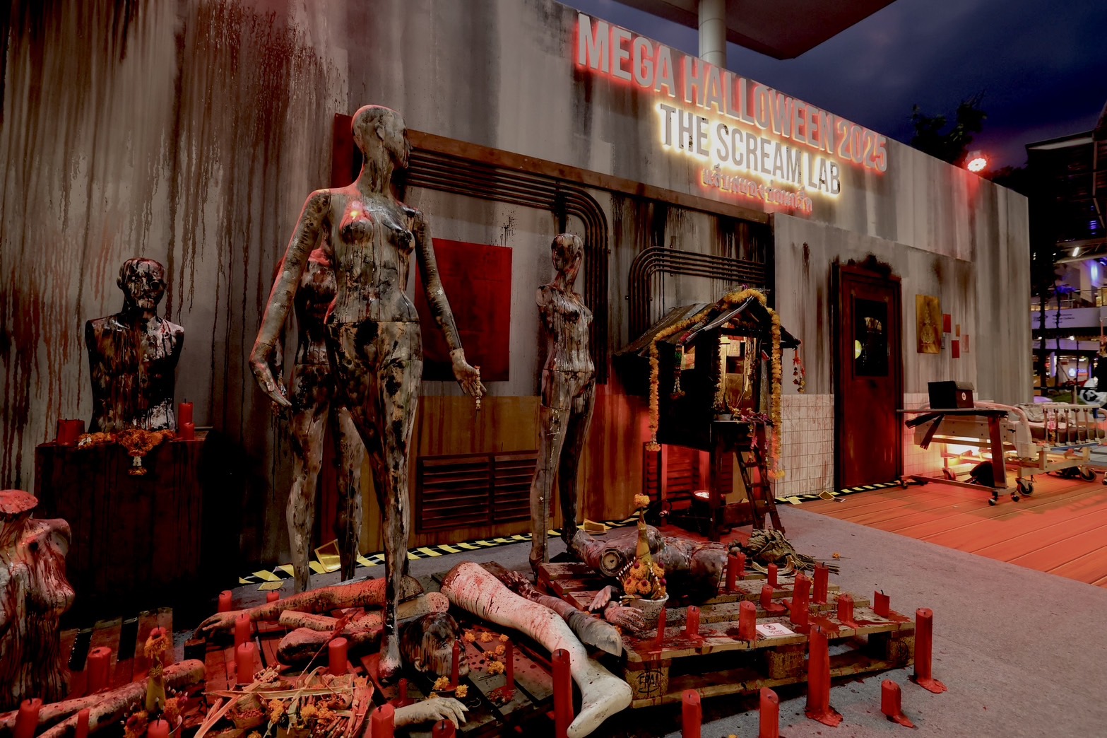 เมกาบางนา เปิดแล็บหลอนต้อนรับเทศกาลฮาโลวีนสุดยิ่งใหญ่ ในงาน “mega Halloween 2025 ตอน The Scream Lab แล็บสยองซ่อนกรี๊ด” ท้าทายกับภารกิจลึกลับ ที่จะทำให้คุณกรี๊ดจนลืมหายใจ! วันที่ 1 – 31 ต.ค. 68 ที่ศูนย์การค้าเมกาบางนา