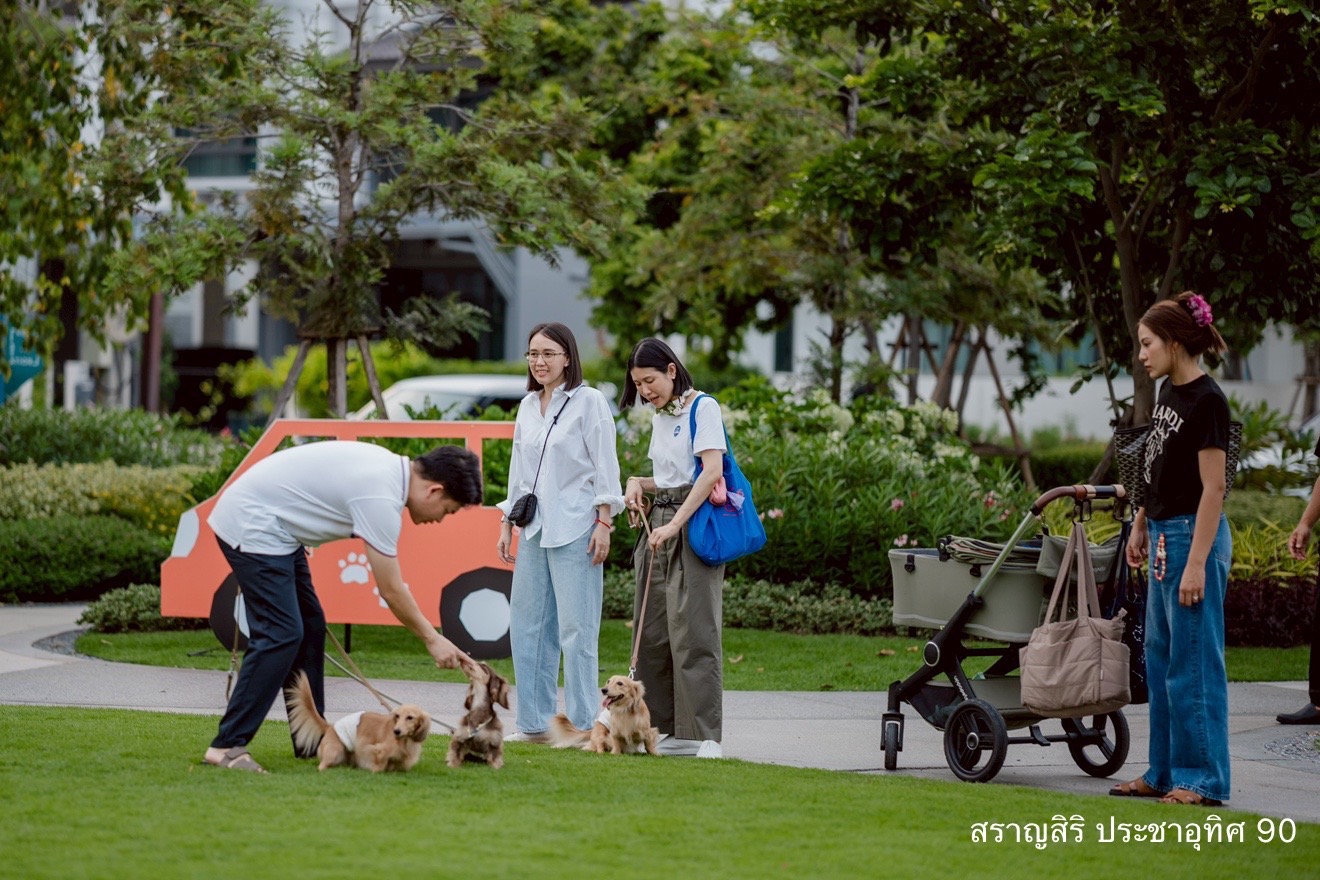 แสนสิริเปิดสวนใหม่กว่า 3 ไร่ ที่สราญสิริ ประชาอุทิศ 90 ประเดิมจัดงาน Paw In The Park สร้างความสุขให้กับลูกบ้านและสัตว์เลี้ยง