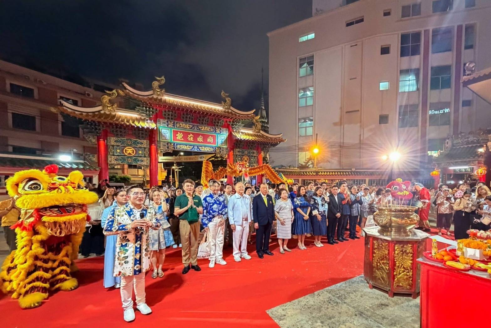 วธ. ททท. ร่วมกับ เอส แอนด์ พี ซินดิเคท จำกัด (มหาชน) จัดงานไหว้พระจันทร์ 2568 โดยมี อ.คฑา ชินบัญชร พรีเซ็นเตอร์เที่ยวไทยรับพลังบวก เที่ยวไทยสายศรัทธา นำไหว้พระจันทร์ พร้อมร่วมตัดขนมไหว้พระจันทร์ใหญ่ที่สุดในโลก ประจำปี 2568 ณ มณฑลพิธี มูลนิธิเทียนฟ้า กรุงเทพฯ