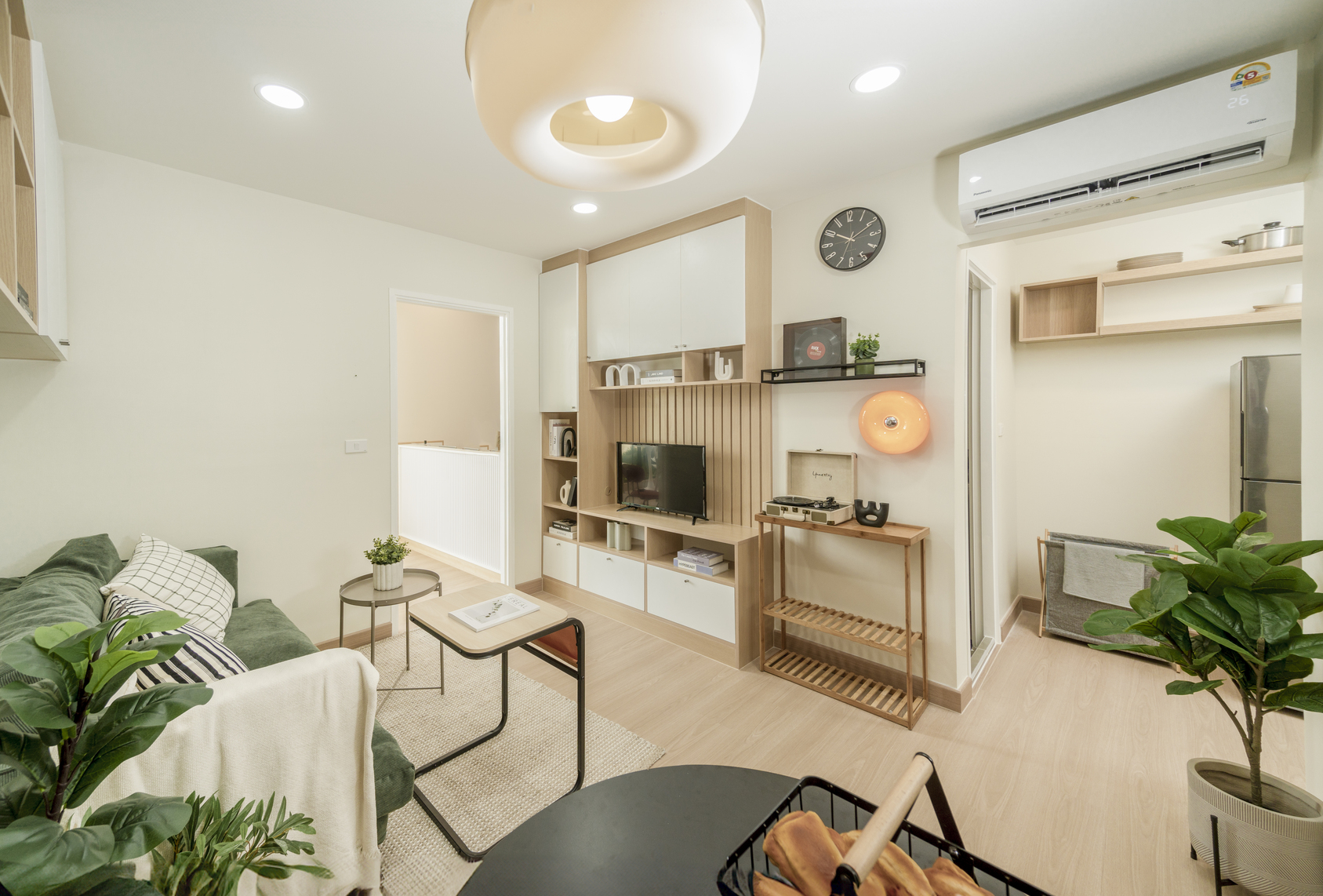 พรีวิว เพลิน เพลิน พลัส คอนโดมิเนียม รังสิต – ฟิวเจอร์พาร์ค อาคาร C (ploen Ploen Plus Condominium Rangsit Future Park Tower C)