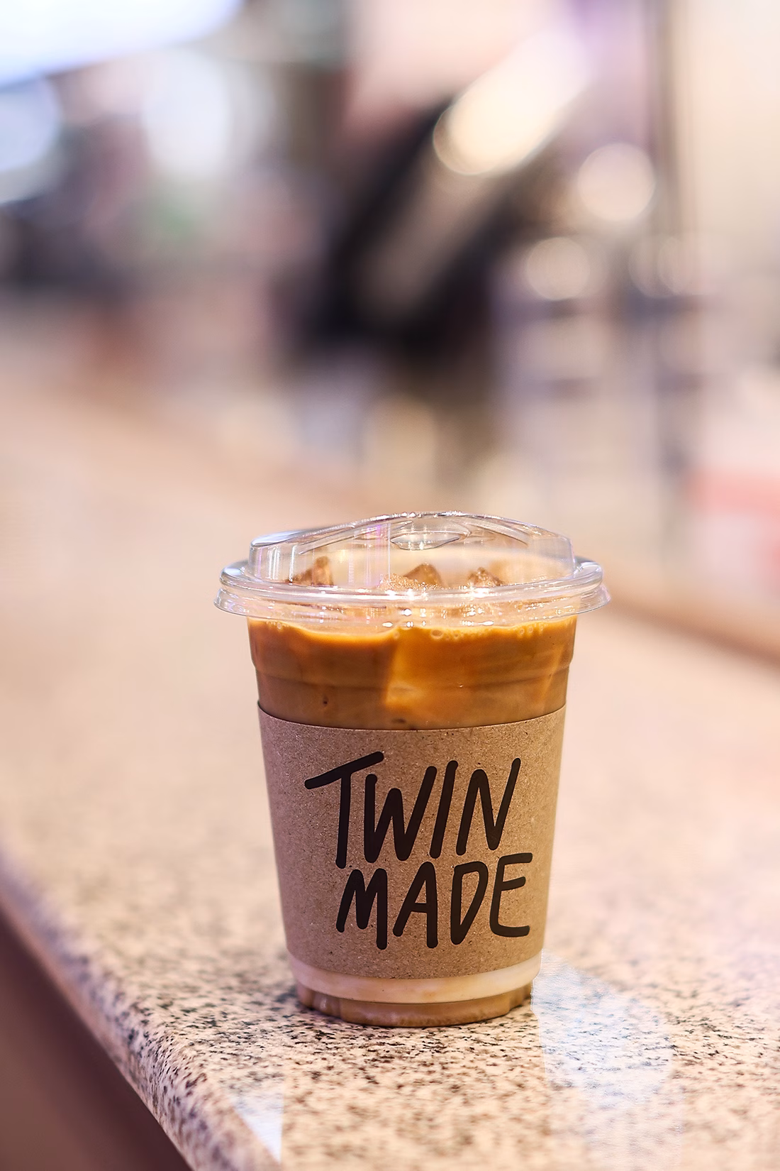 เมกาบางนา เสิร์ฟความอร่อยต้อนรับฮาโลวีนในแคมเปญ “mega Trick Or Drink” แลกรับฟรี! เมนูเครื่องดื่มสุดพิเศษจาก 12 ร้านคาเฟ่ชั้นนำ วันนี้ – 31 ต.ค. 68 ที่ศูนย์การค้าเมกาบางนา