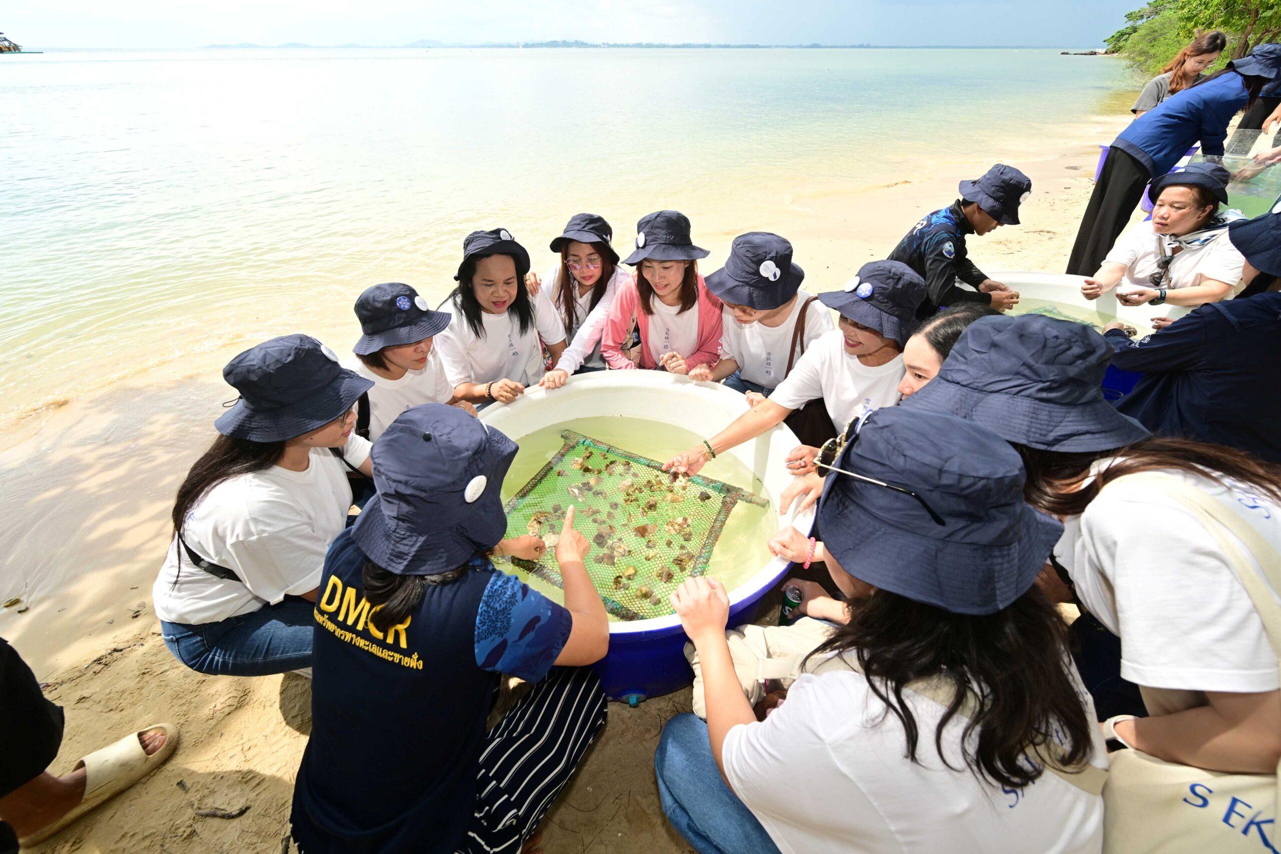 บริษัท โคเซ่ (kosÉ) ประเทศไทย จำกัด จัดกิจกรรมเพื่อการ อนุรักษ์สิ่งแวดล้อมทางทะเล อย่างยั่งยืนมายาวนาวกว่า 15 ปี พร้อมร่วมสมทบทุนโครงการศูนย์วิจัยทรัพยากรทางทะเลและชายฝั่งอ่าวไทยตะวันออก