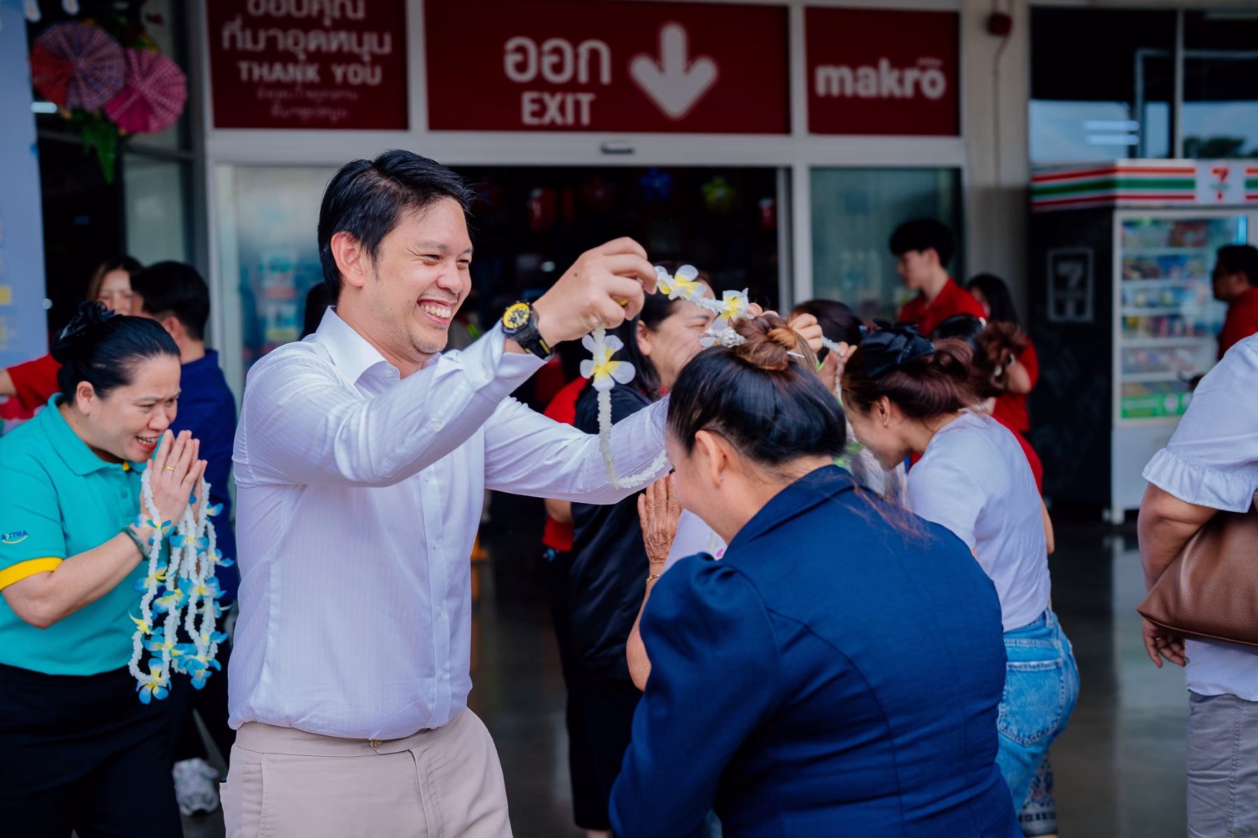 ซีพี แอ็กซ์ตร้า เปิดแคมเปญ “sabaidee Thailand Shopping Destination” ชู “แม็คโคร โลตัส” จุดหมายแหล่งช้อปปิ้งของชาวลาว