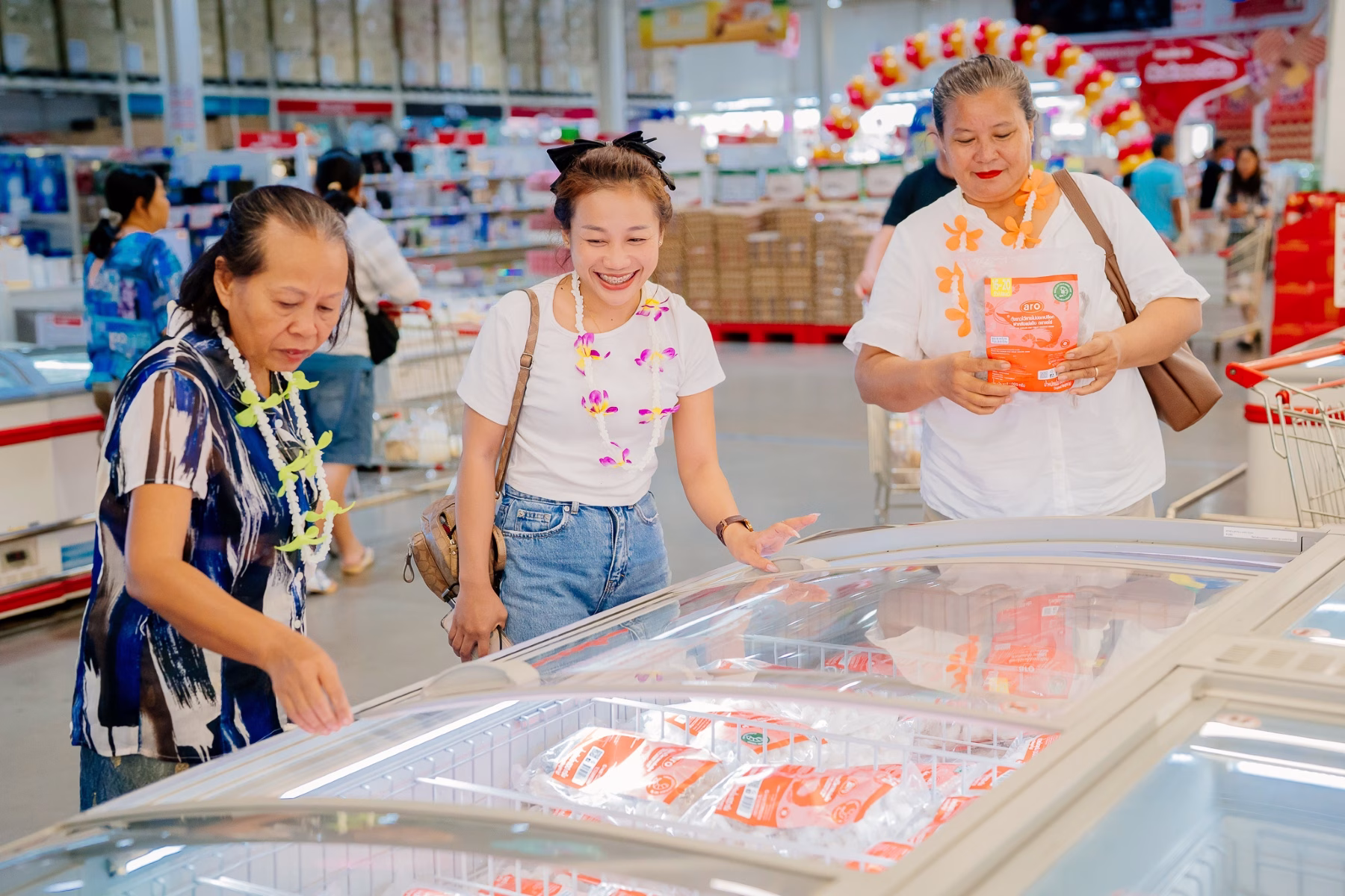 ซีพี แอ็กซ์ตร้า เปิดแคมเปญ “sabaidee Thailand Shopping Destination” ชู “แม็คโคร โลตัส” จุดหมายแหล่งช้อปปิ้งของชาวลาว