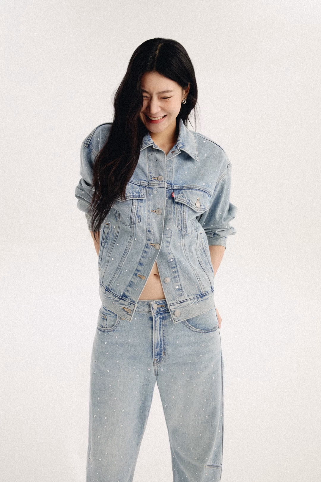 Levi’s® เปิดตัวแคมเปญใหม่สุดยิ่งใหญ่ พร้อม “แบมแบม” ถ่ายทอดความเท่แห่งยุค