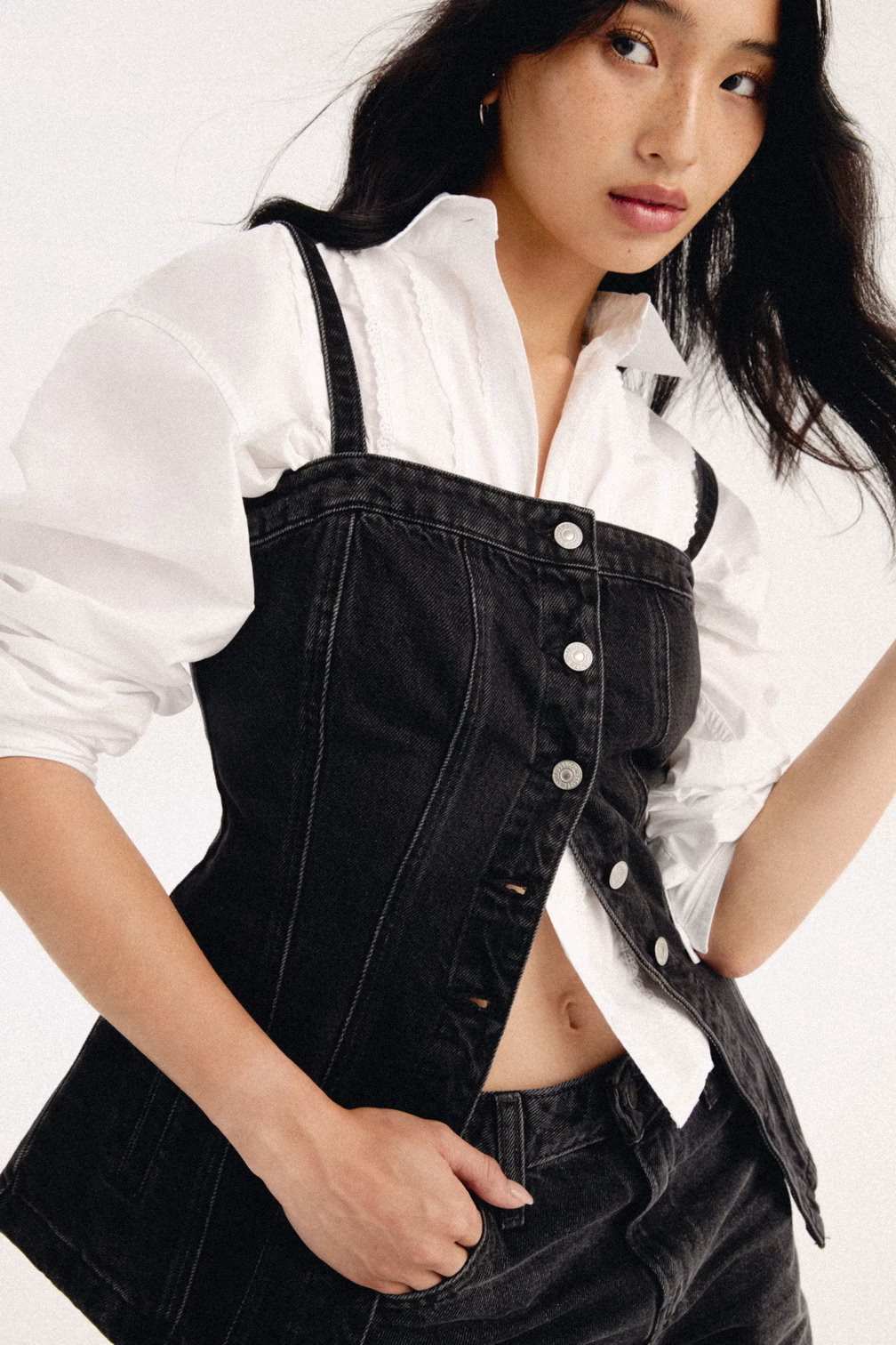 Levi’s® เปิดตัวแคมเปญใหม่สุดยิ่งใหญ่ พร้อม “แบมแบม” ถ่ายทอดความเท่แห่งยุค