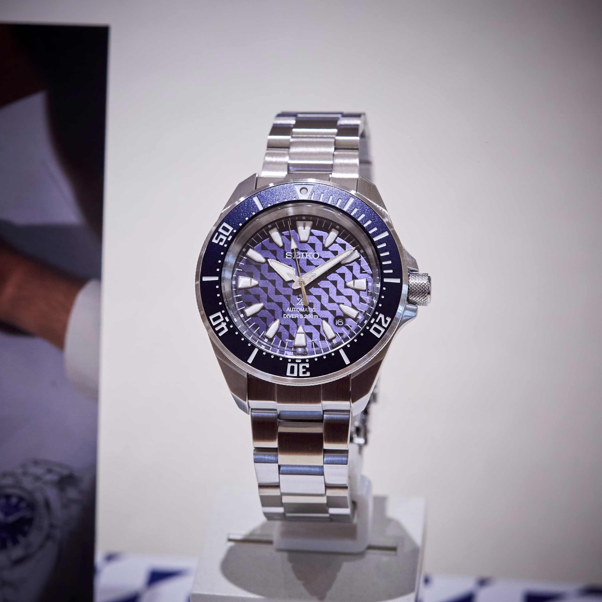 ห้างเซ็นทรัล ในเครือเซ็นทรัล รีเทล จัดงานมหกรรมนาฬิกาสุดยิ่งใหญ่ “central International Watch Fair 2025” ชูกลยุทธ์ Omni Channel เจาะลูกค้าทุกกลุ่ม โดยเฉพาะมิลเลนเนียลและเจน Z ตอบโจทย์ทุกไลฟ์สไตล์วอทช์เลิฟเวอร์ยุคใหม่