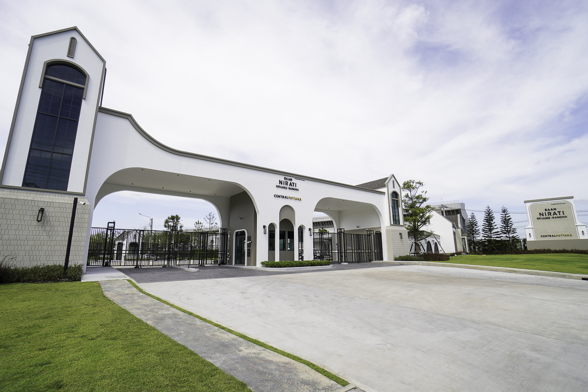 เปิดพอร์ต “เซ็นทรัลพัฒนา เรซซิเด้นซ์” 11 ปี 51 โครงการ 6.57 หมื่นล้าน ประกาศรุกตลาดแนวราบในกรุงเทพฯ มูลค่ารวมกว่า 2.5 หมื่นล้าน ครบทุกเซ็กเมนต์ ด้วย 4 แบรนด์ “นิยาม นิรดา นินญา นิรติ” ตอกย้ำคุณภาพทุกมิติ สะท้อนมาตรฐาน “บ้านเซ็นทรัล”