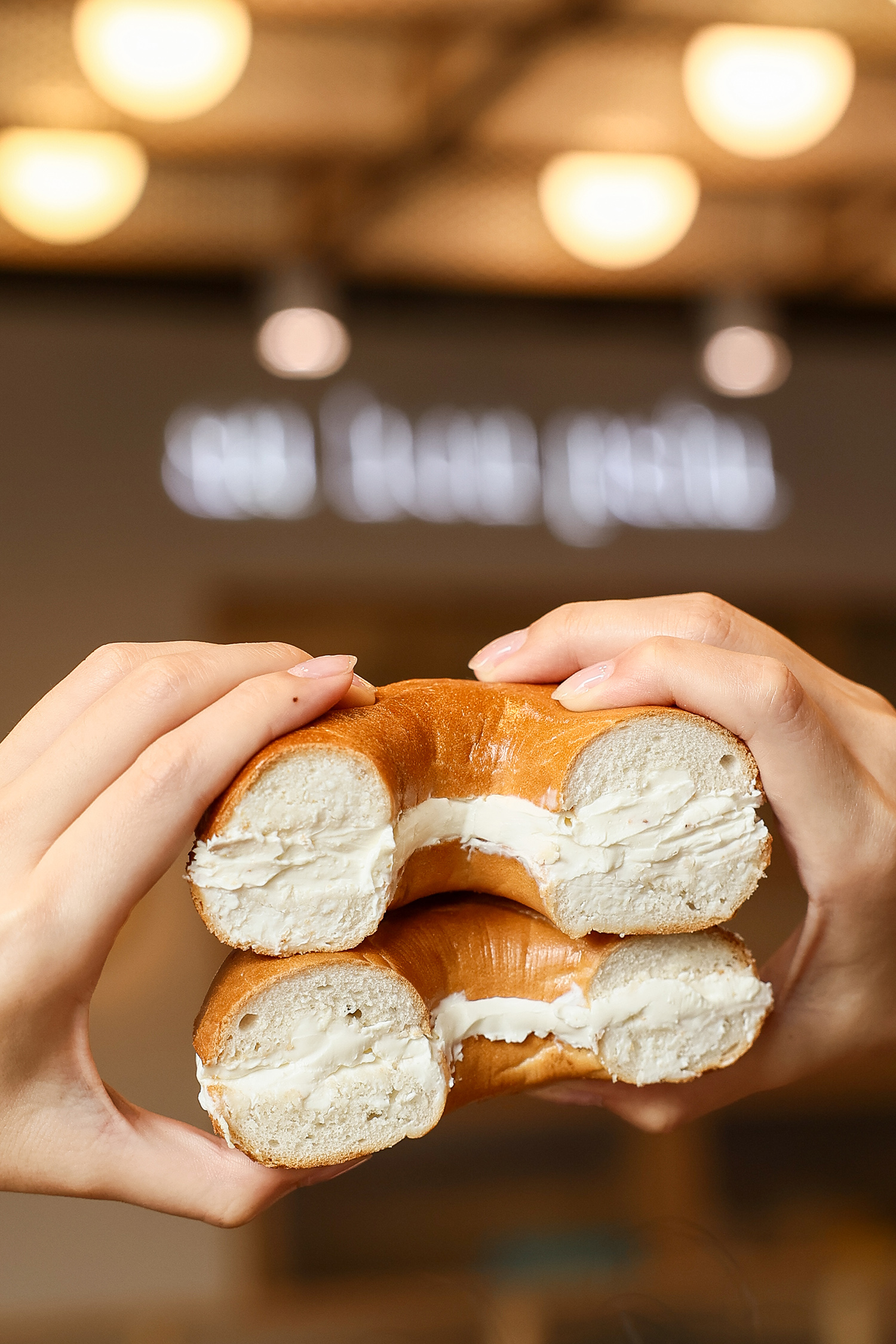 เมกาบางนา ชวนอร่อยละลายไปกับความฟินสุดชีส ในแคมเปญ “mega Says Cheezzz” สมาชิกเมกา สไมล์ รีวอร์ดส แลกรับฟรี! 12 เมนูชีสทั้งขนมและเครื่องดื่ม วันนี้ – 30 พ.ย. 68 ที่ศูนย์การค้าเมกาบางนา