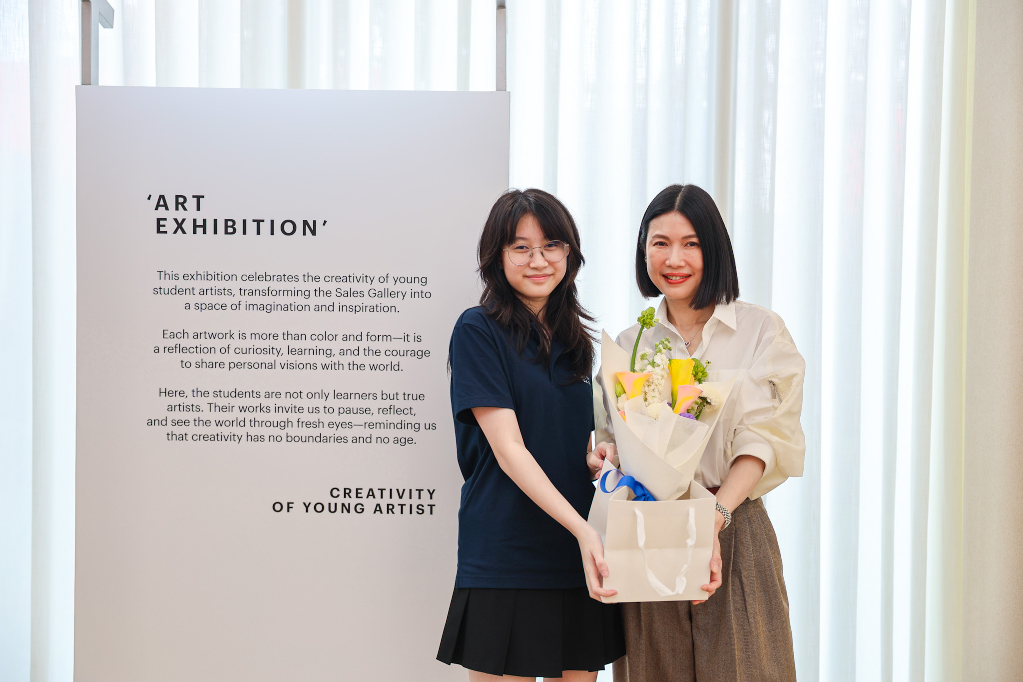 แสนสิริ ย้ำภารกิจ Good Citizen หนุน Young & Local Artist พลิกสเปซสำนักงานขายและคอนโดมิเนียมสู่อาร์ตแกลเลอรี่สุดชิค เปลี่ยนการนำเสนอที่อยู่อาศัยให้เป็น Art Experience