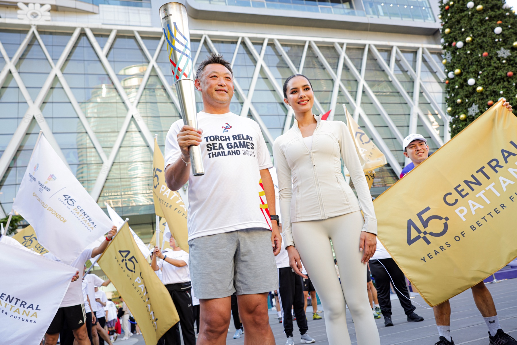 เซ็นทรัลพัฒนา ชวนคนไทยทั่วประเทศร่วมส่งกำลังใจเชียร์ทัพนักกีฬาไทย สู้ศึก Sea Games 2025 และ Asean Para Games 2026