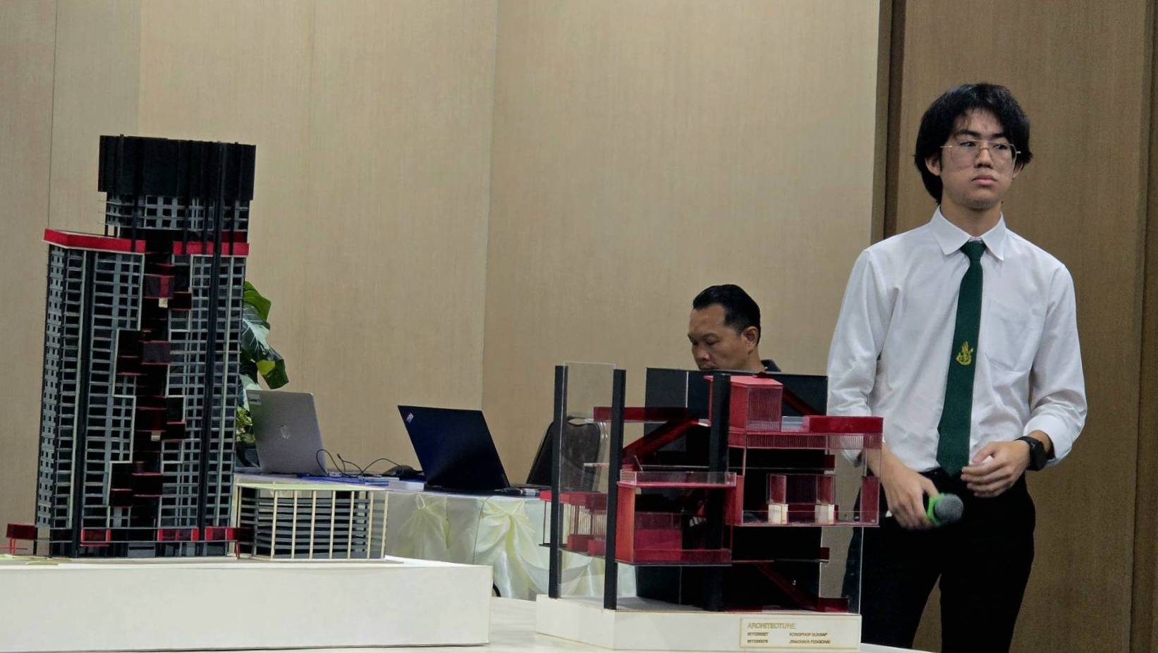 Lpn ส่งต่อแรงบันดาลใจ พร้อมเติมไฟนักศึกษาออกกำลังกายความคิดให้เติบโตผ่านประสบการณ์จริง