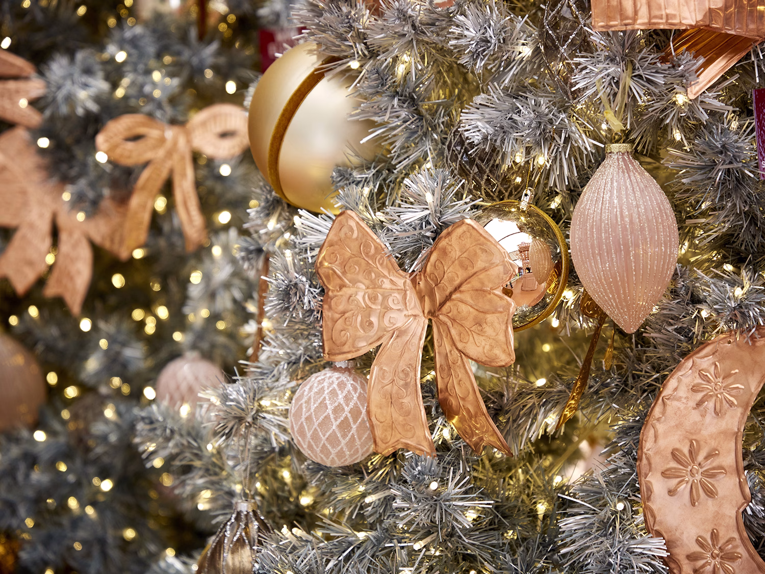 ห้างเซ็นทรัลเปิดตัว “central Season Of Giving 2026” เทศกาลของขวัญครบที่สุดแห่งปี พร้อมยกระดับประสบการณ์ช้อป – อีเวนต์ – Csr ในฐานะ The World Of Gifts เดสติเนชันอันดับหนึ่งของไทย