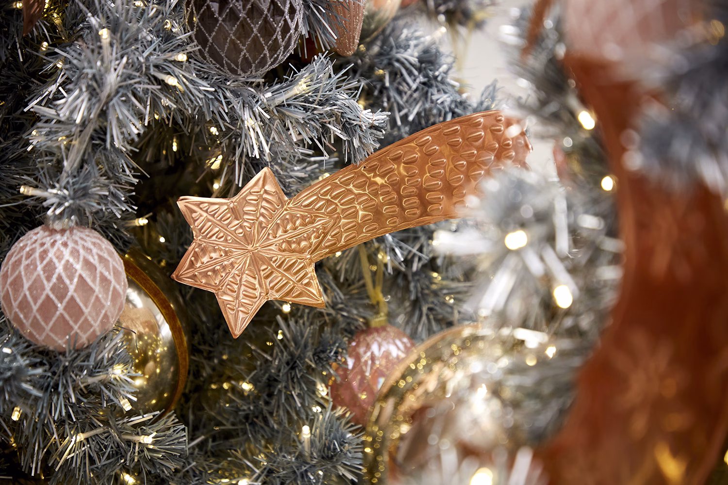 ห้างเซ็นทรัลเปิดตัว “central Season Of Giving 2026” เทศกาลของขวัญครบที่สุดแห่งปี พร้อมยกระดับประสบการณ์ช้อป – อีเวนต์ – Csr ในฐานะ The World Of Gifts เดสติเนชันอันดับหนึ่งของไทย