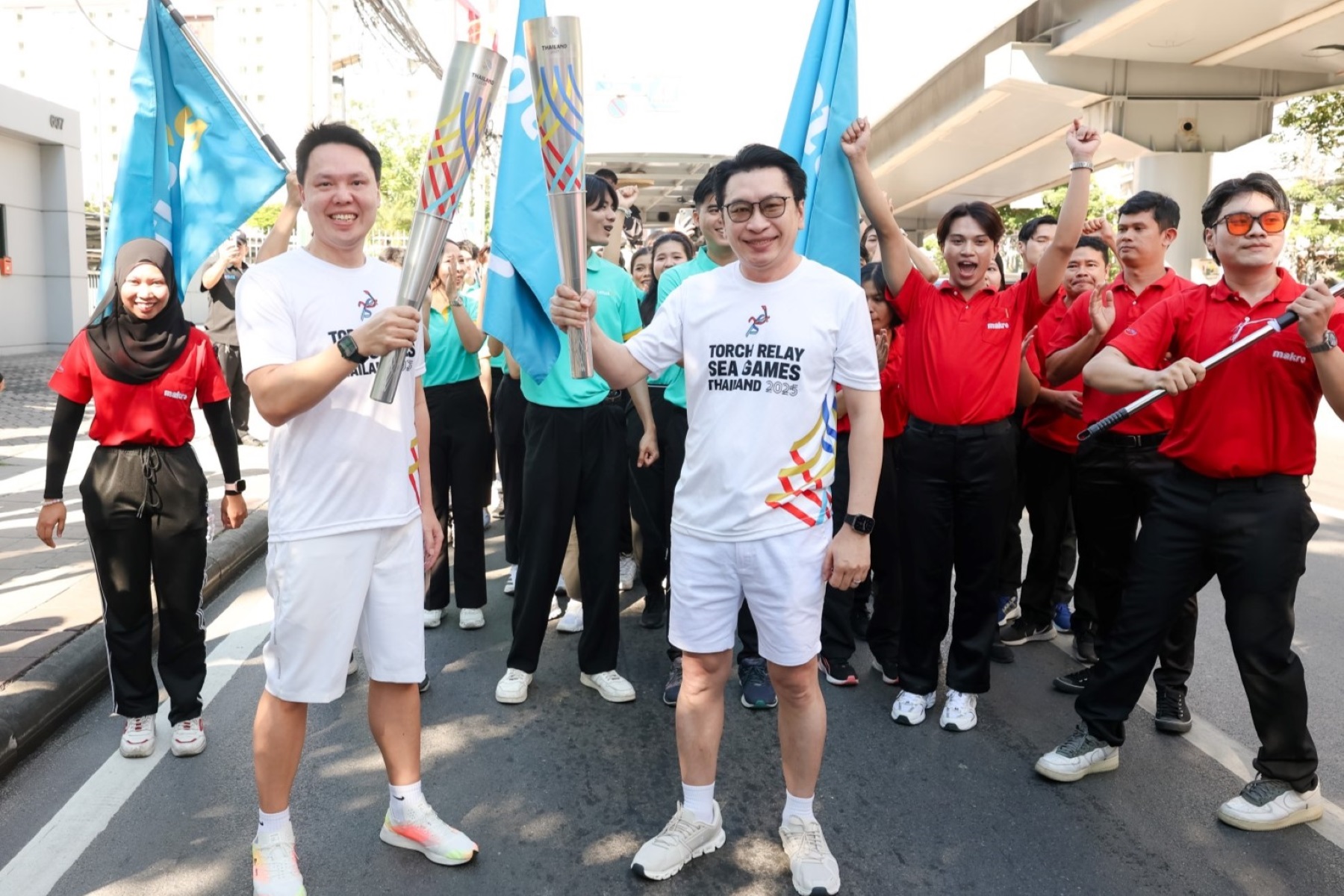 ซีพี แอ็กซ์ตร้า ร่วมวิ่งอัญเชิญไฟพระฤกษ์ ส่งแรงใจเชียร์ซีเกมส์ –อาเซียนพาราเกมส์ 2025