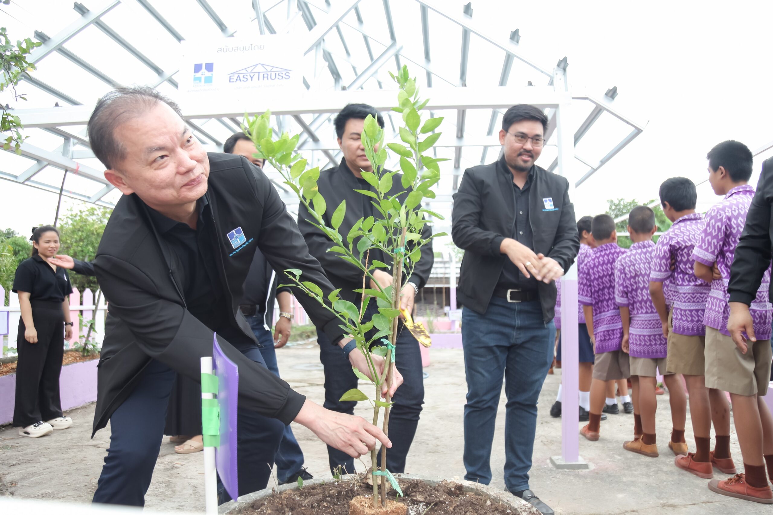 สมาคมธุรกิจรับสร้างบ้าน เดินหน้าทำ Csr ต่อเนื่องในเดือนแห่งการไว้อาลัย