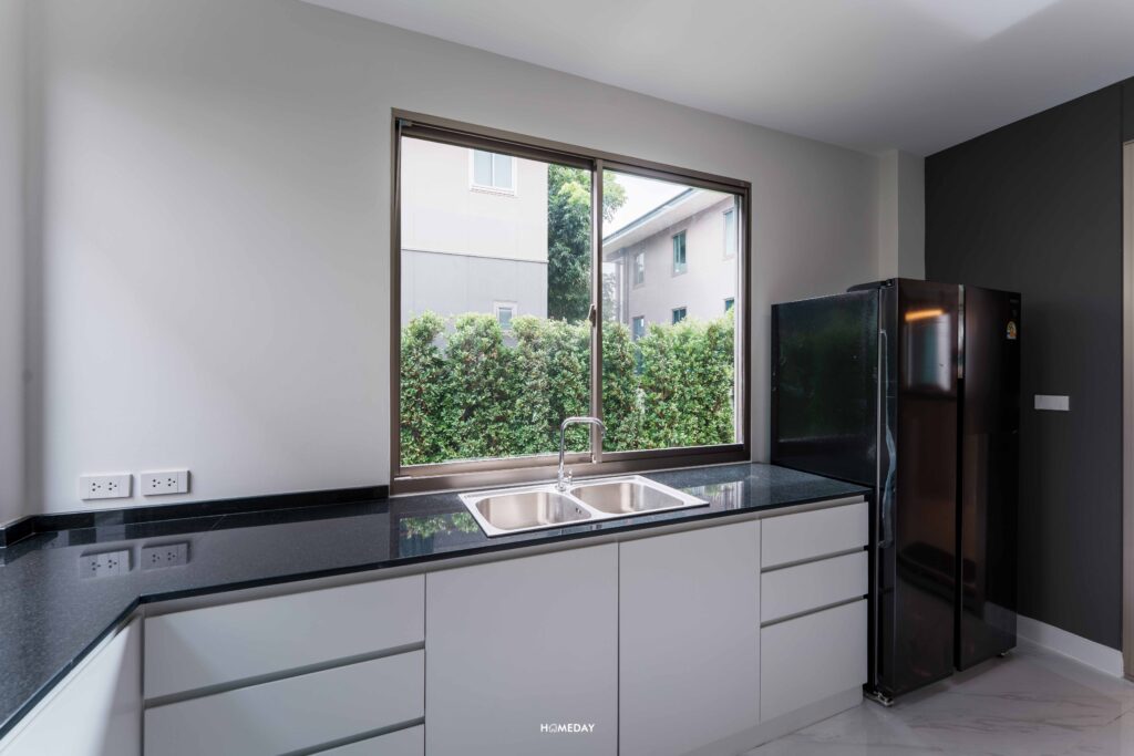 Text Review: เดอะ ซิกเนเจอร์ กรุงเทพกรีฑา (the Signature Krungthepkreetha)