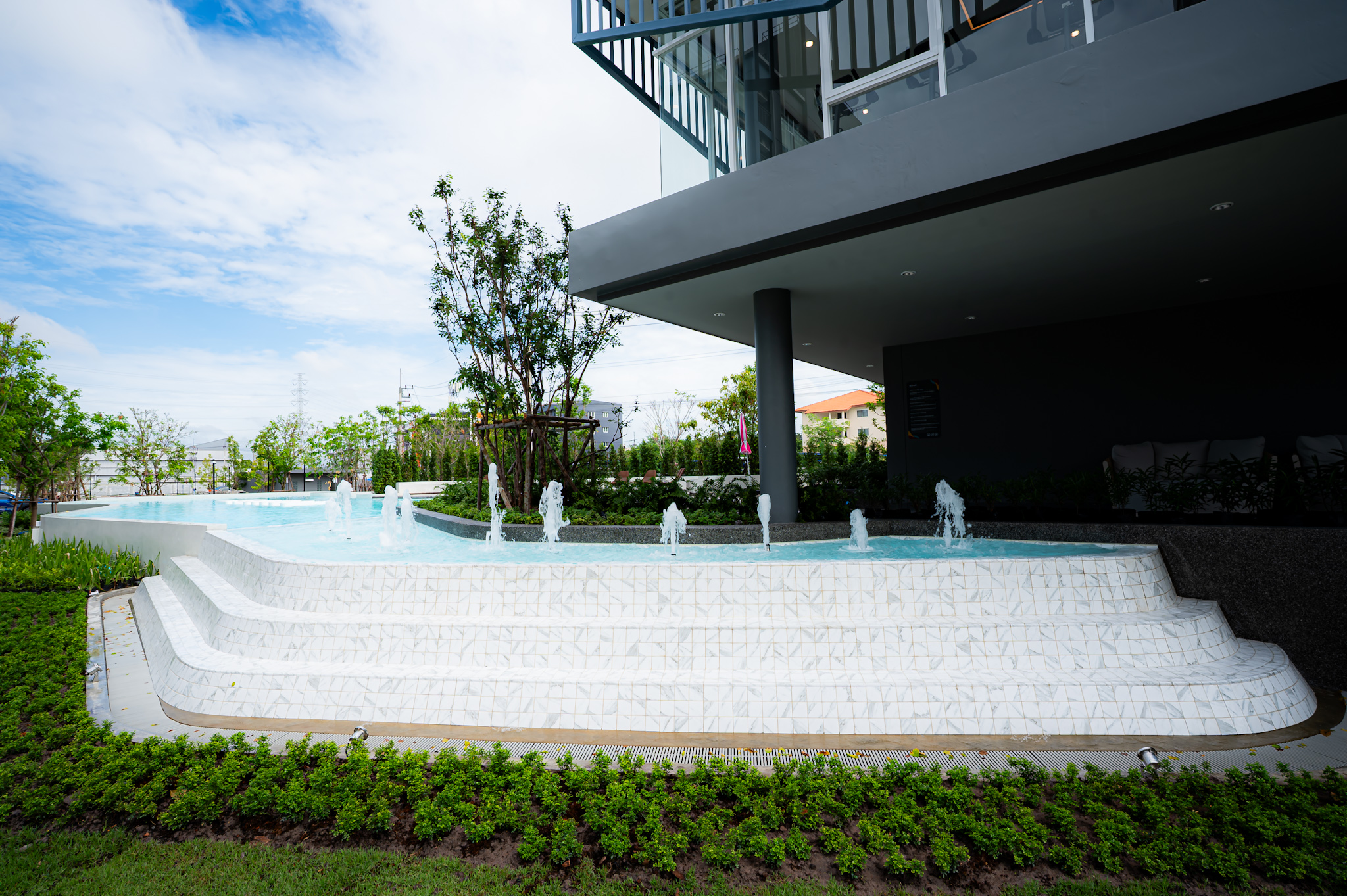 Lpn อวดโฉม Earn By Lpn ใจกลางนิคมอมตะนคร อยู่เองก็เพลิน ลงทุนยิ่งคุ้ม