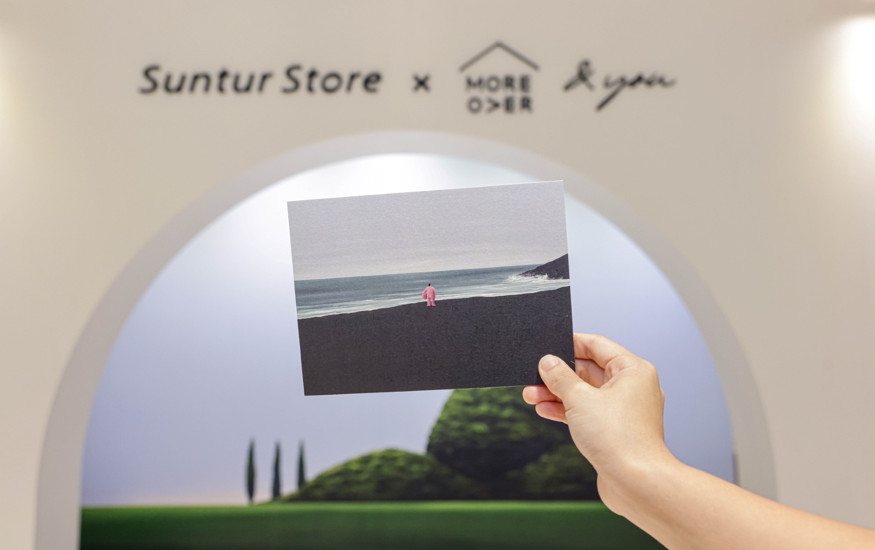 เซ็นทรัลเวิลด์ชวนสัมผัสงานศิลปะในชีวิตประจำวัน เปิดเอ็กซ์คลูซีฟโชว์เคส “suntur Store X Moreover” วันนี้ ถึง 30 พฤศจิกายน 2568