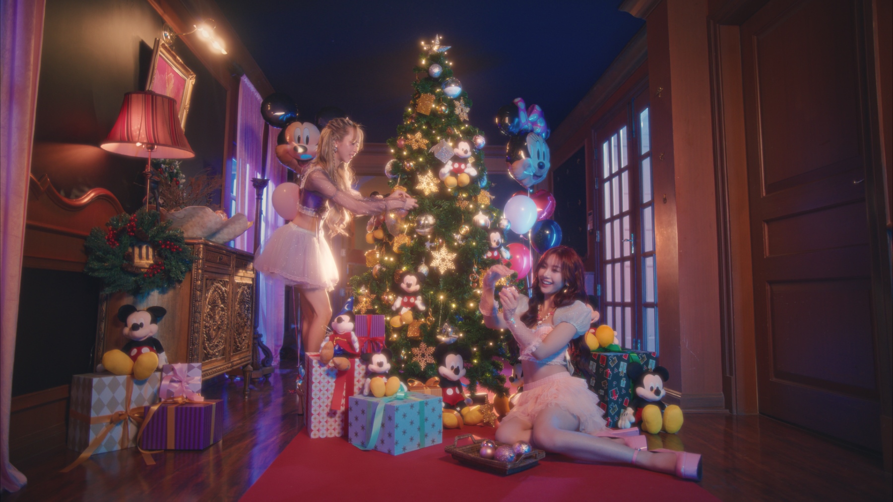 หัวใจละลาย! 4eve ในลุค ‘เจ้าหญิงทั้งเจ็ด’ เปิดแคมเปญ The Magical Stars ฟีลกู๊ดทั่วกันที่ศูนย์การค้าเซ็นทรัลทั่วประเทศ