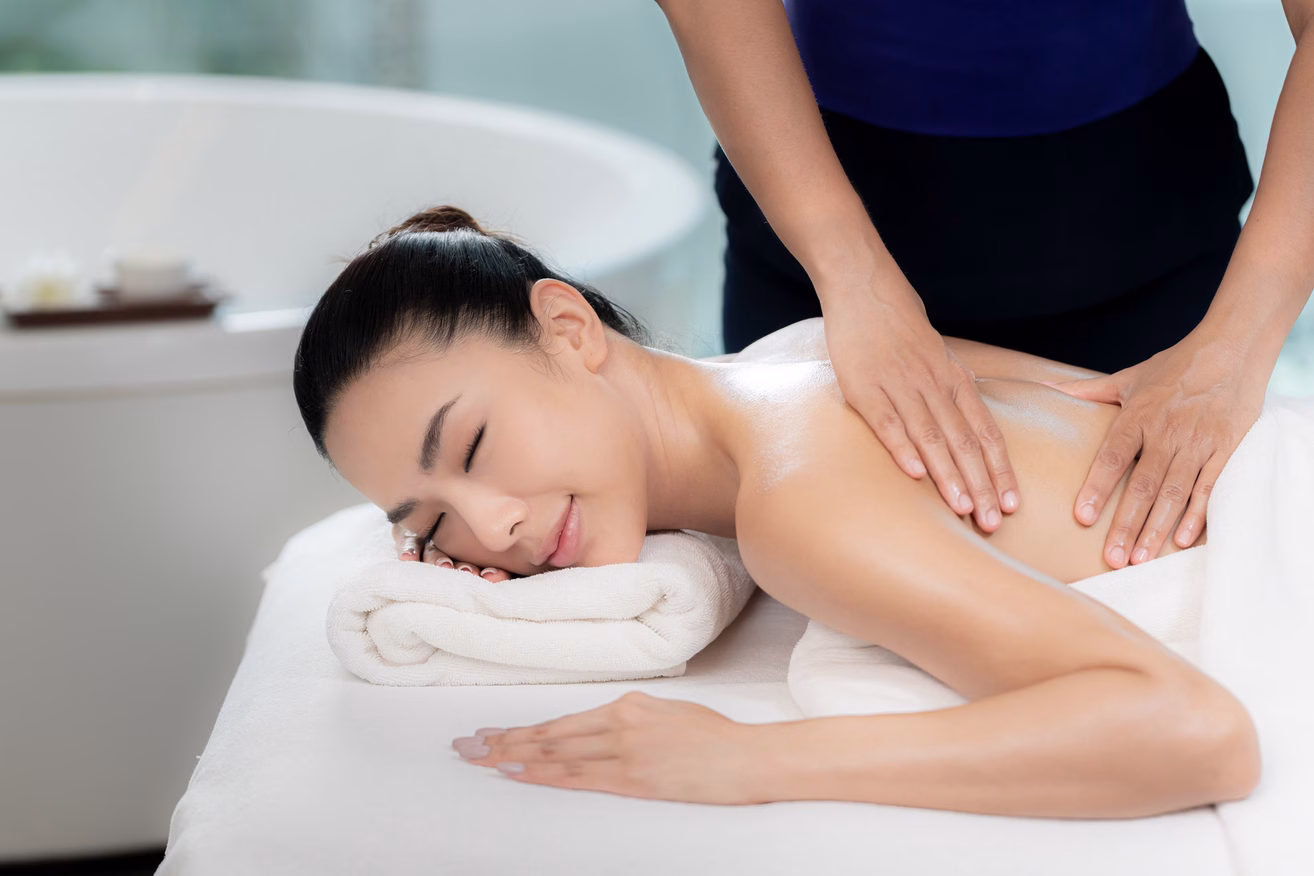 ออนิกซ์ ฮอสพิทาลิตี้ กรุ๊ปตอกย้ำความเป็นผู้นำธุรกิจออสพิทาลิตี้ คว้า 2 รางวัลสปาระดับประเทศ สะท้อนมาตรฐานบริการระดับสากล