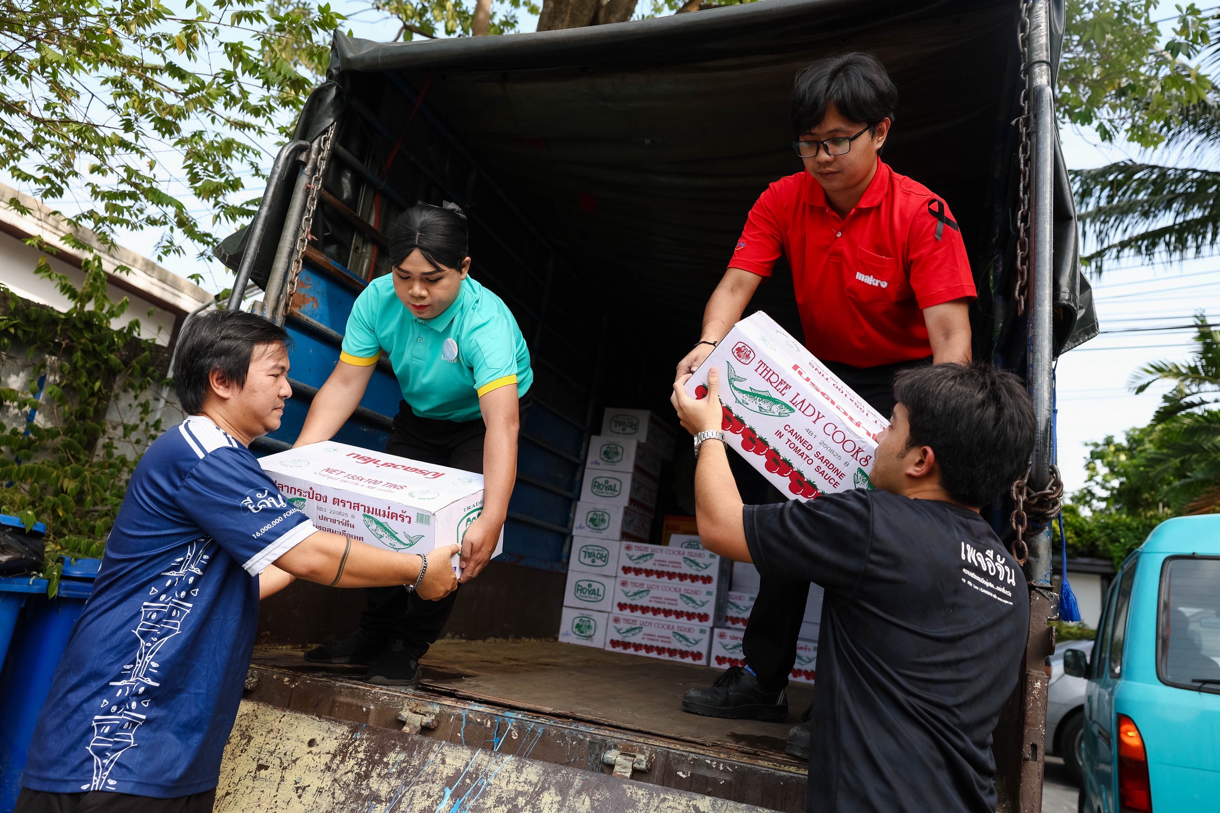 ซีพี แอ็กซ์ตร้า อาสา ผนึกกำลังพันธมิตร ลำเลียงถุงยังชีพและของจำเป็น ลงพื้นที่หาดใหญ่ ช่วยเหลือผู้ประสบภัยน้ำท่วมอย่างเร่งด่วน