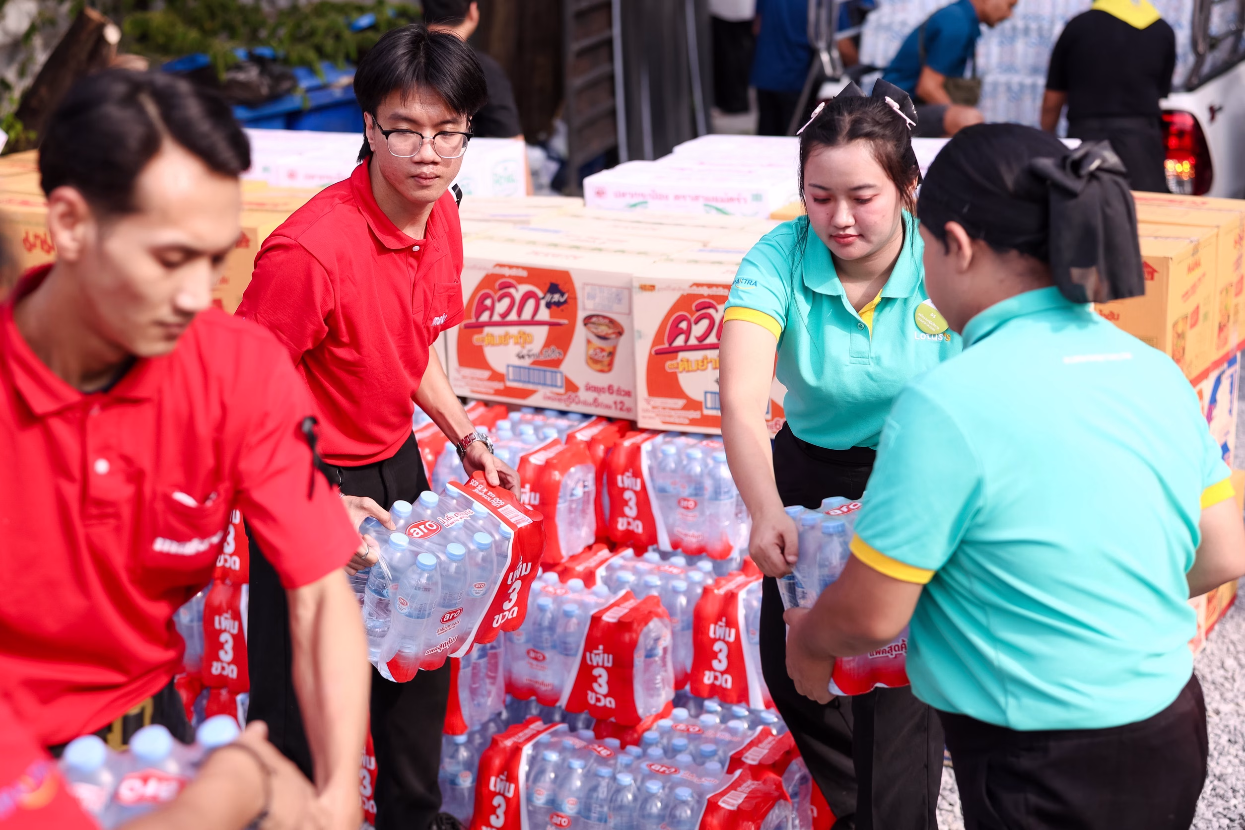 ซีพี แอ็กซ์ตร้า อาสา ผนึกกำลังพันธมิตร ลำเลียงถุงยังชีพและของจำเป็น ลงพื้นที่หาดใหญ่ ช่วยเหลือผู้ประสบภัยน้ำท่วมอย่างเร่งด่วน