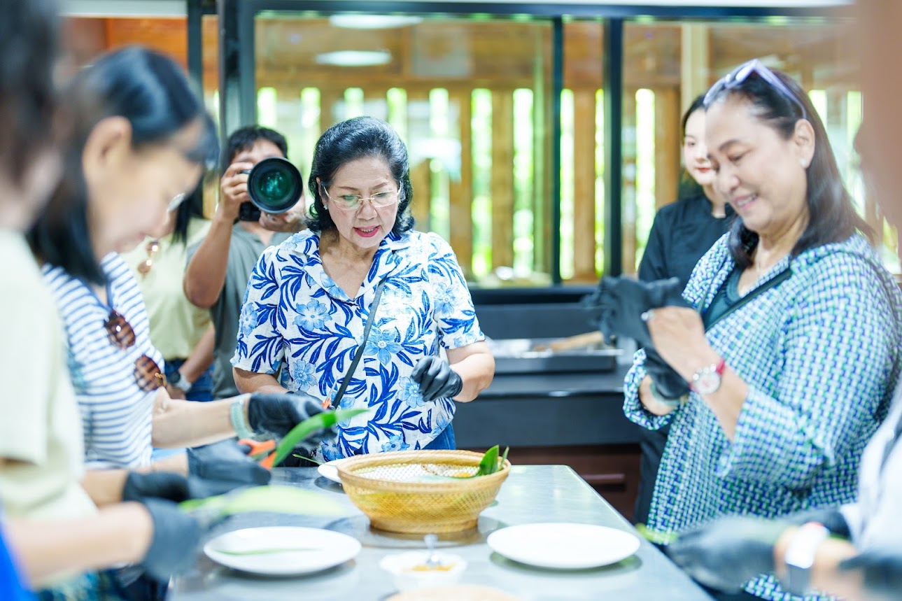 เคทีซีผนึกบางกอกแอร์เวย์สและมาสเตอร์การ์ด จัดทริป Local Is Luxury เกาะช้าง