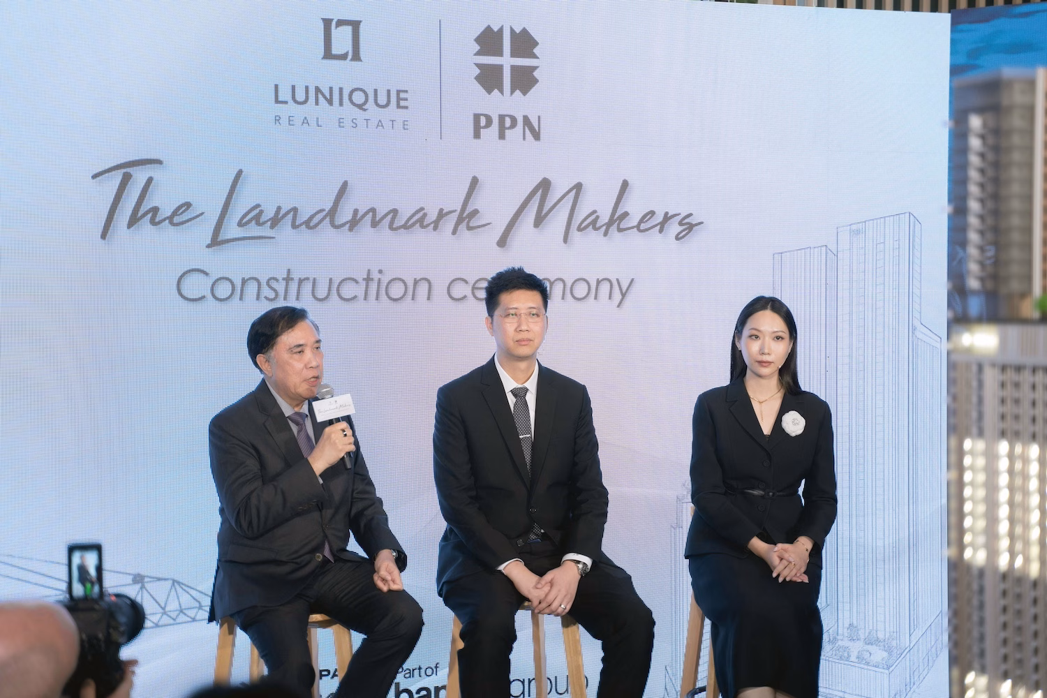 คืบหน้าต่อเนื่อง! “ลูนิค เรียลเอสเตท” แต่งตั้ง “พรพระนคร” ลุยงานก่อสร้างเฟสแรกโครงการลักชัวรี “skypark Lucean Jomtien Pattaya” มูลค่า 7,500 ล้านบาท ปักหมุด Branded Residence แห่งแรกของบันยันกรุ๊ปในพัทยา