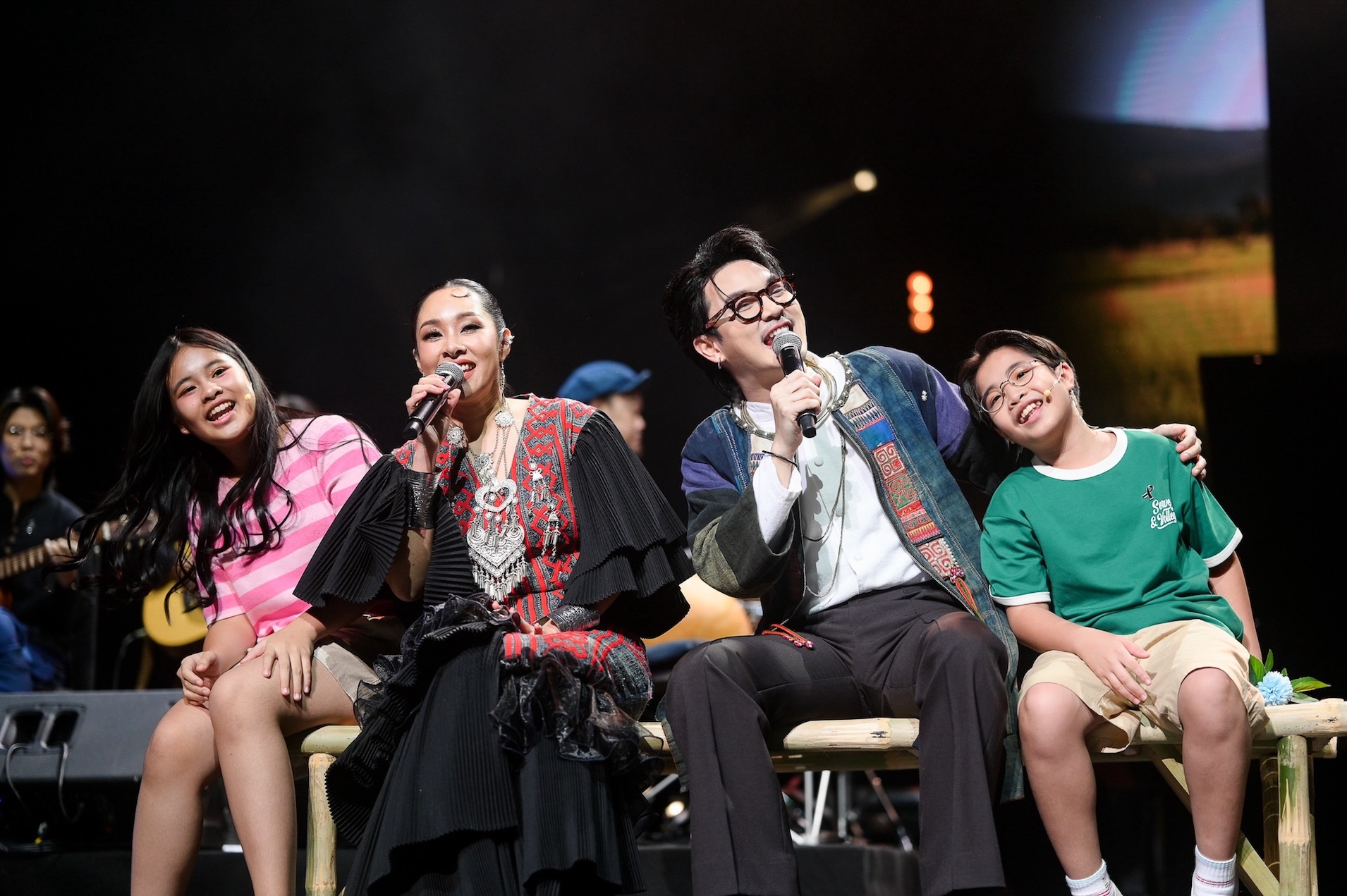 “แอสเซทไวส์” ร่วมกับ “เปี่ยมสุข” และ The Showhopper ร่วมสร้างความสุข ผ่านคอนเสิร์ตเล่าขานตำนานเพลง พร้อมบริจาคเงินเพื่อผู้ป่วย รพ.ภูมิพลอดุลยเดชฯ