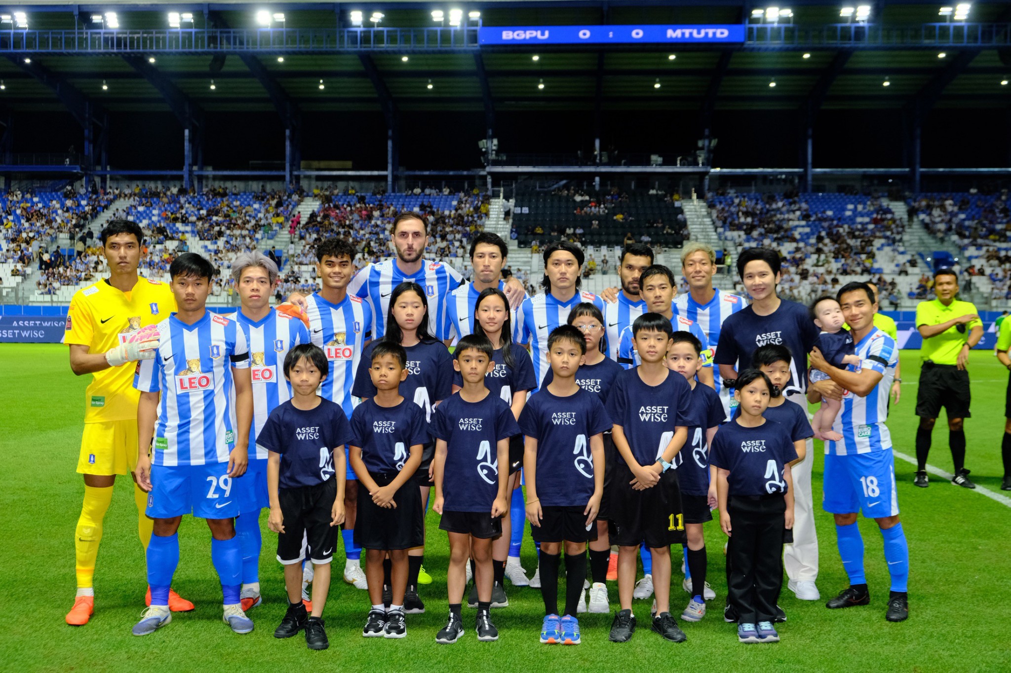 บิ๊กแมทช์ไทยลีกคึกคัก “แอสเซทไวส์” ยกขบวนเชียร์ “บีจี ปทุม ยูไนเต็ด” พร้อมเสิร์ฟกิจกรรม Assetwise Brand Day ดึง “โต๋ ศักดิ์สิทธิ์” เติมสีสันติดขอบสนาม
