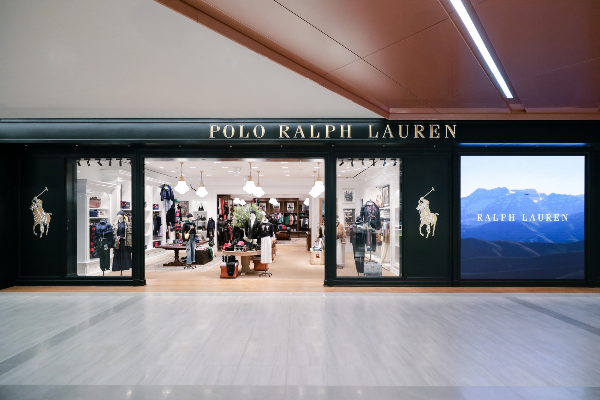 Cmg ยกทัพแบรนด์แฟชั่นระดับโลกปักหมุด Central Park ตอกย้ำ Fashion Destination แห่งใหม่ใจกลางกรุงเทพฯ