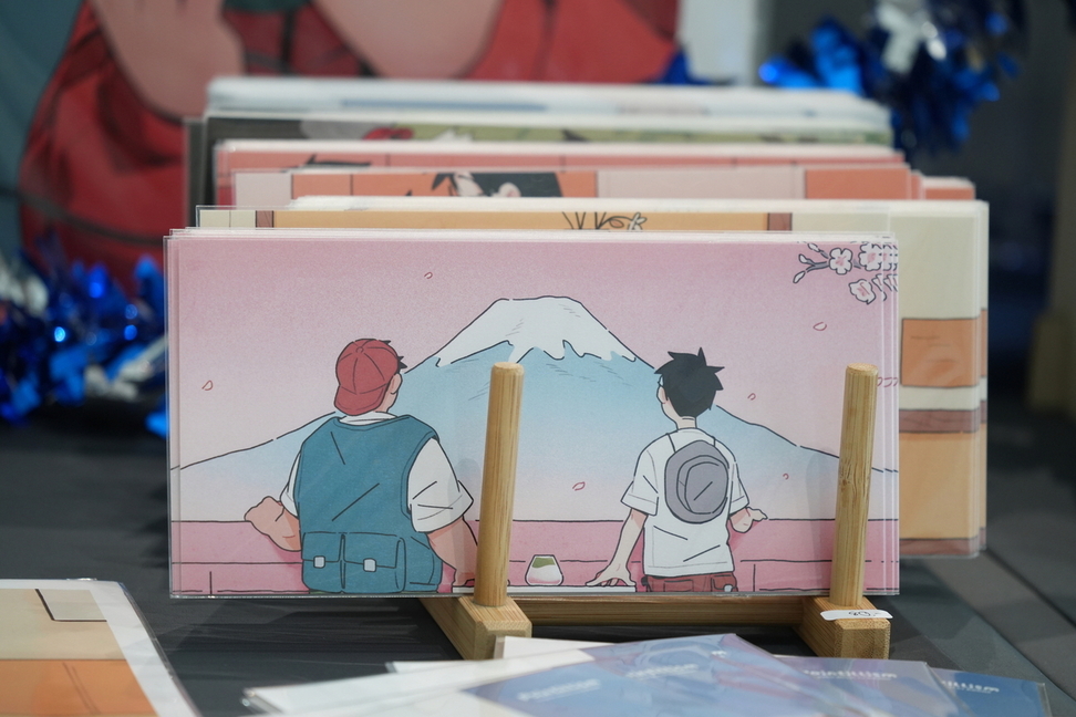 ไอคอนสยาม ชวนสัมผัสเสน่ห์งานศิลป์ ส่งท้ายปี ในงาน “gallop Into 2026 – X’mas & New Year Art Market”