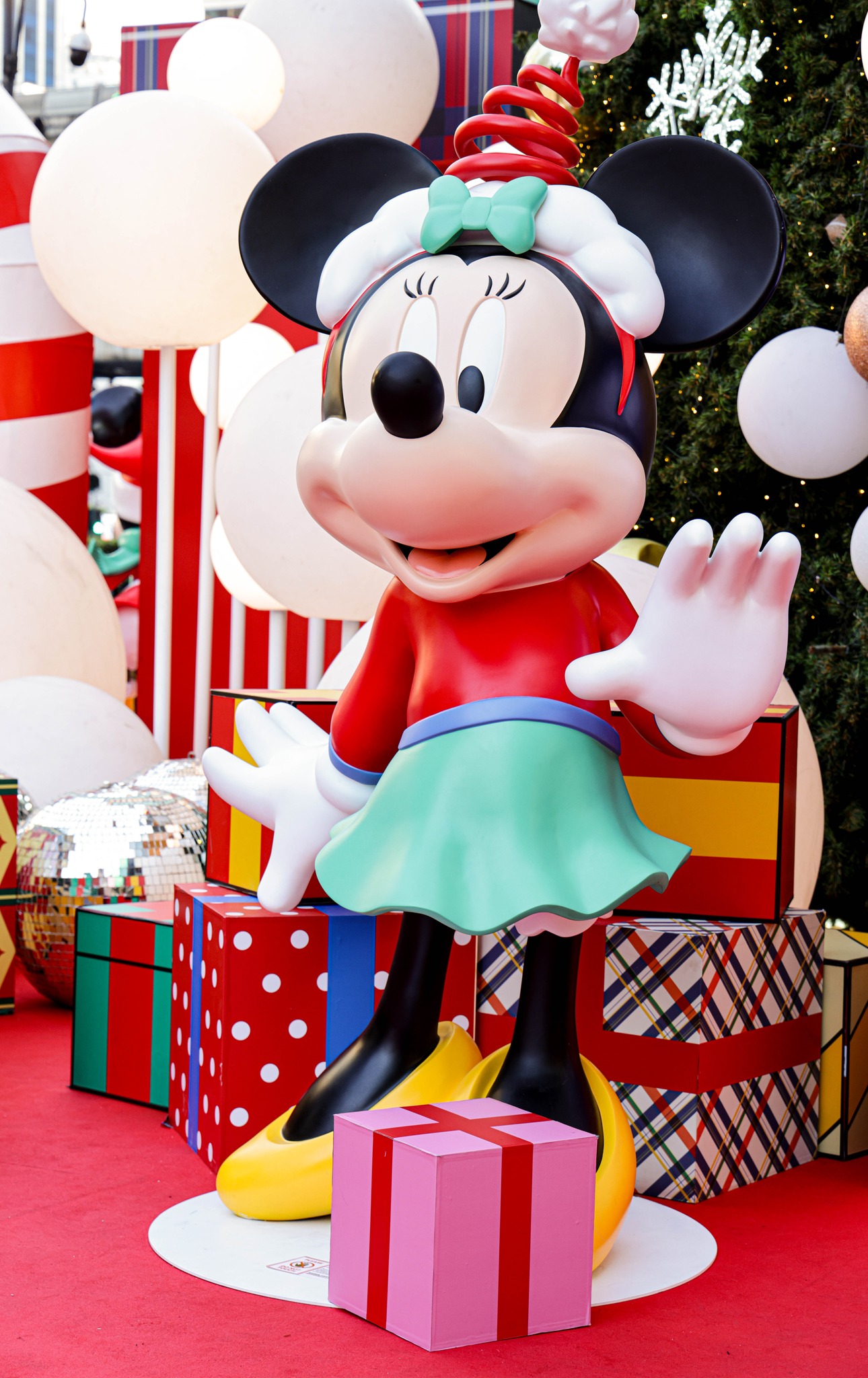 เปิดพิกัดความสุข The Magical Stars อาณาจักรคริสต์มาสธีมดิสนีย์สุดอบอุ่น เช็กอินหิมะตก–ฟีลเทพนิยาย ที่ศูนย์การค้าเซ็นทรัลทั่วประเทศ