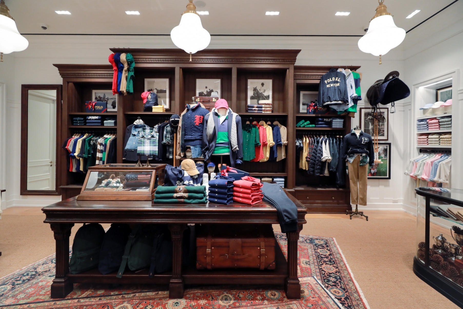 Cmg ยกทัพแบรนด์แฟชั่นระดับโลกปักหมุด Central Park ตอกย้ำ Fashion Destination แห่งใหม่ใจกลางกรุงเทพฯ