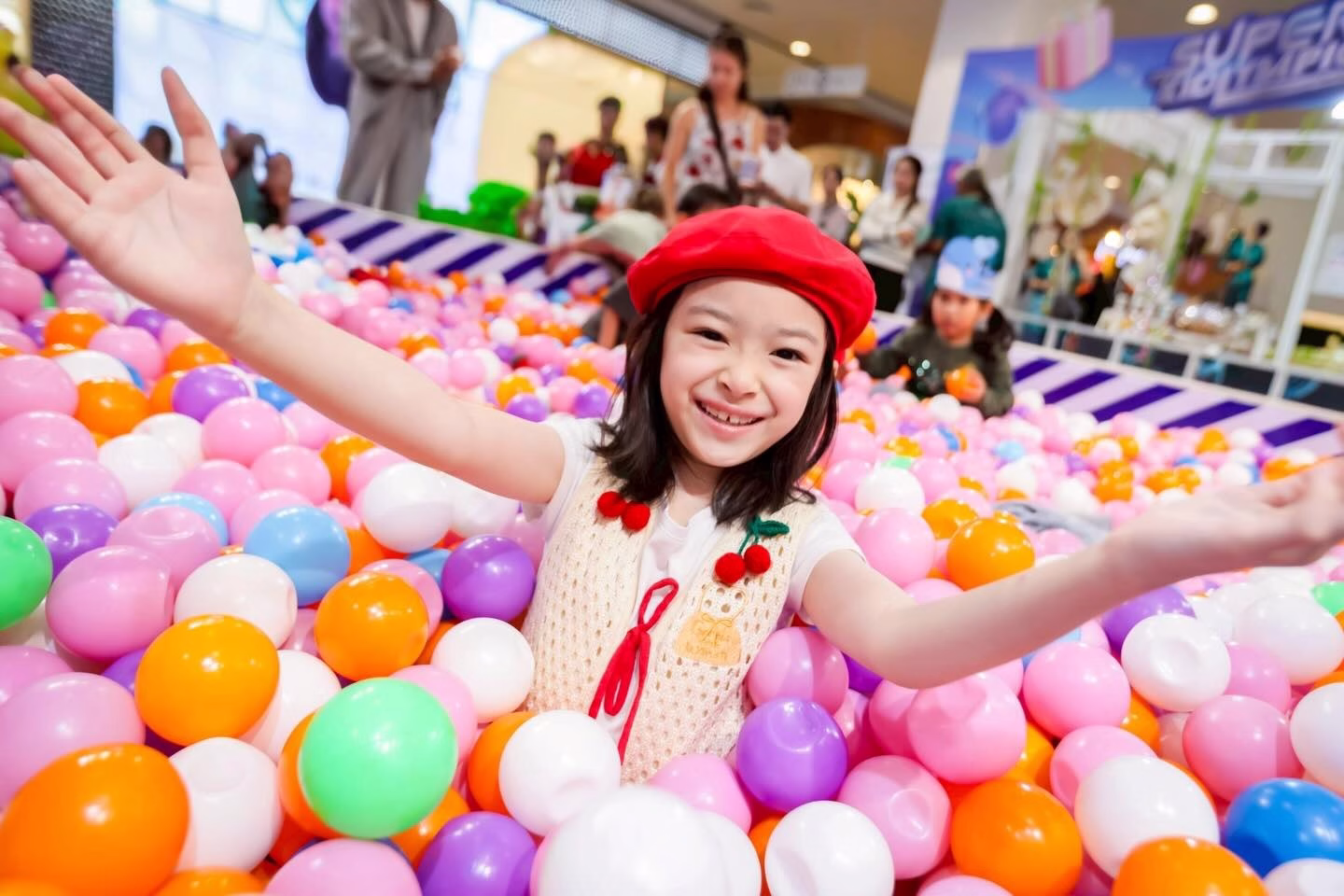 “เซ็นทรัลพัฒนา ยืนหนึ่งแลนด์มาร์กวันเด็กสุดยิ่งใหญ่ ตอกย้ำผู้นำ Kids & Family Destination ทั่วประเทศ มอบรอยยิ้มให้เด็กในงาน Central Kid’s Day 2026”