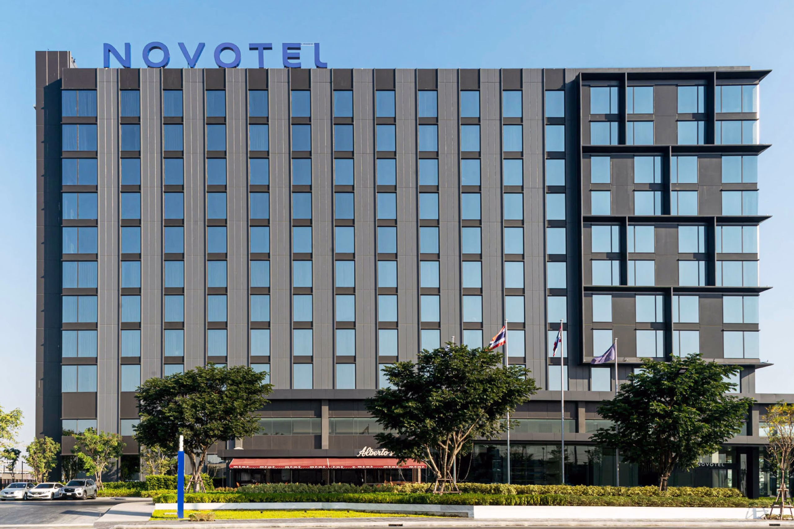 โนโวเทล กรุงเทพ ฟิวเจอร์พาร์ค รังสิต ฉลองครบรอบ 4 ปี พร้อมก้าวสู่ปีที่ 5 อย่างมั่นคง ตอกย้ำศักยภาพผู้นำโรงแรมมาตรฐานสากลหนึ่งเดียวแห่งกรุงเทพฯ ตอนเหนือ