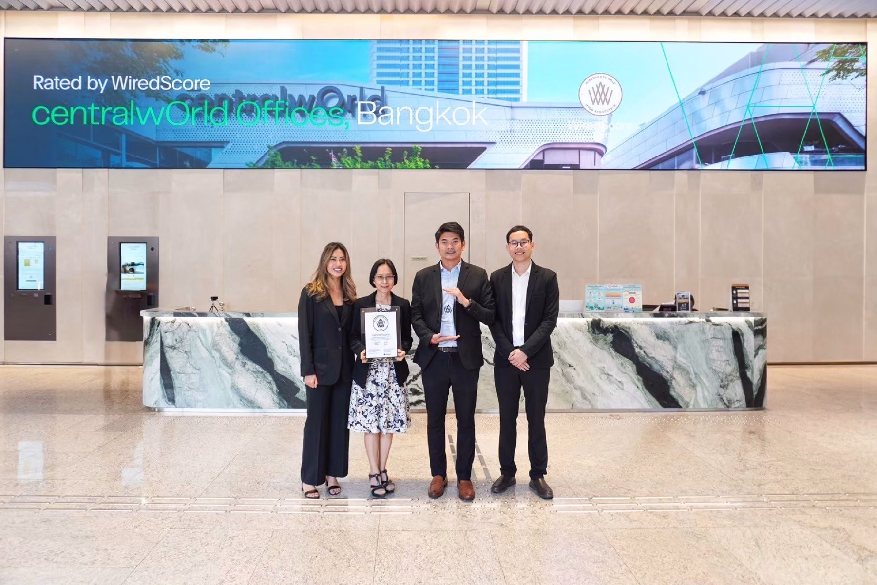 เซ็นทรัลพัฒนา ตอกย้ำผู้นำอสังหาฯ ไทย โดดเด่นทุกมิติ คว้า 63 รางวัลสำคัญระดับประเทศและระดับโลกตลอดปี 2568 สะท้อน “ความภูมิใจที่ได้พัฒนา” พร้อมผลักดันศักยภาพเมืองและเศรษฐกิจไทยสู่ระดับโลก