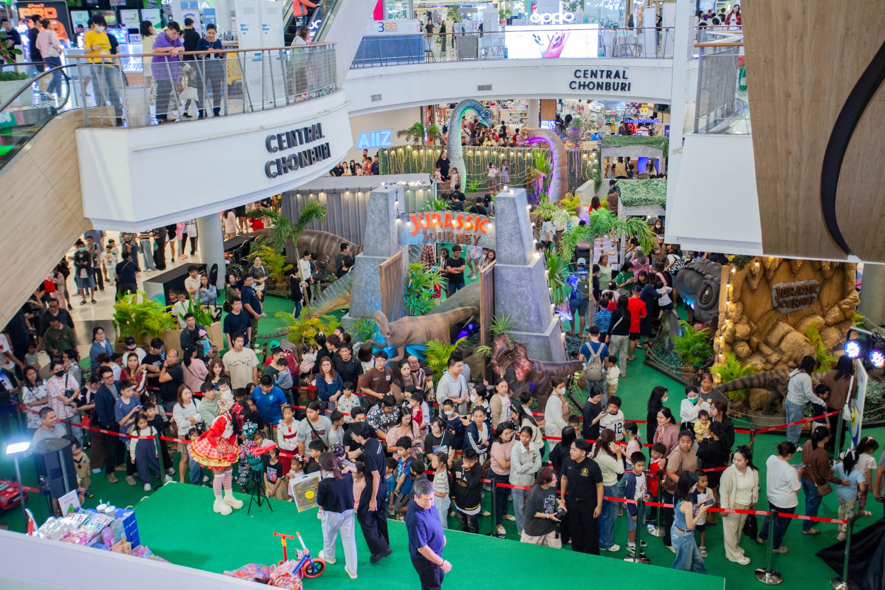 “เซ็นทรัลพัฒนา ยืนหนึ่งแลนด์มาร์กวันเด็กสุดยิ่งใหญ่ ตอกย้ำผู้นำ Kids & Family Destination ทั่วประเทศ มอบรอยยิ้มให้เด็กในงาน Central Kid’s Day 2026”