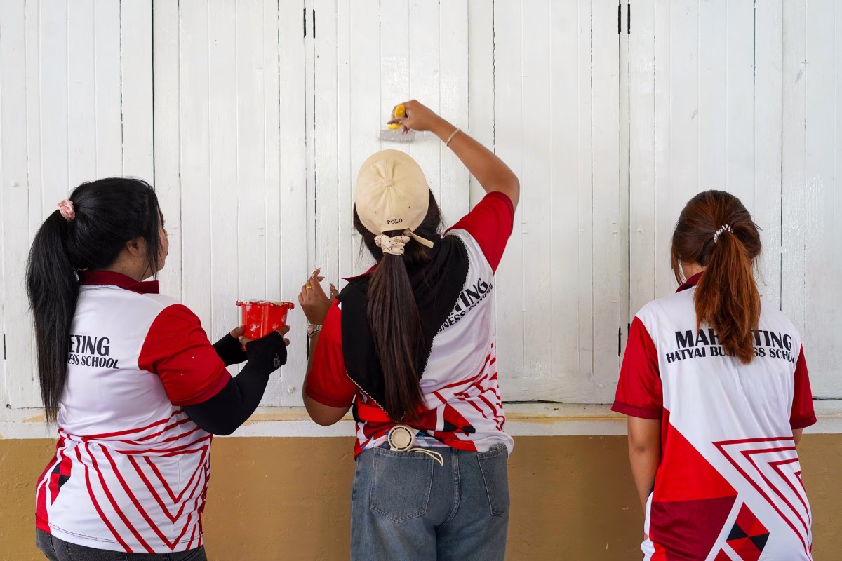 Toa ไม่ทิ้งกัน เคียงข้างพี่น้องชาวใต้ ผนึกกำลังจิตอาสา – ทาสีฟื้นฟูโรงพยาบาลและโรงเรียน คืนรอยยิ้มสู่หาดใหญ่ หลังวิกฤตอุทกภัยปี 68