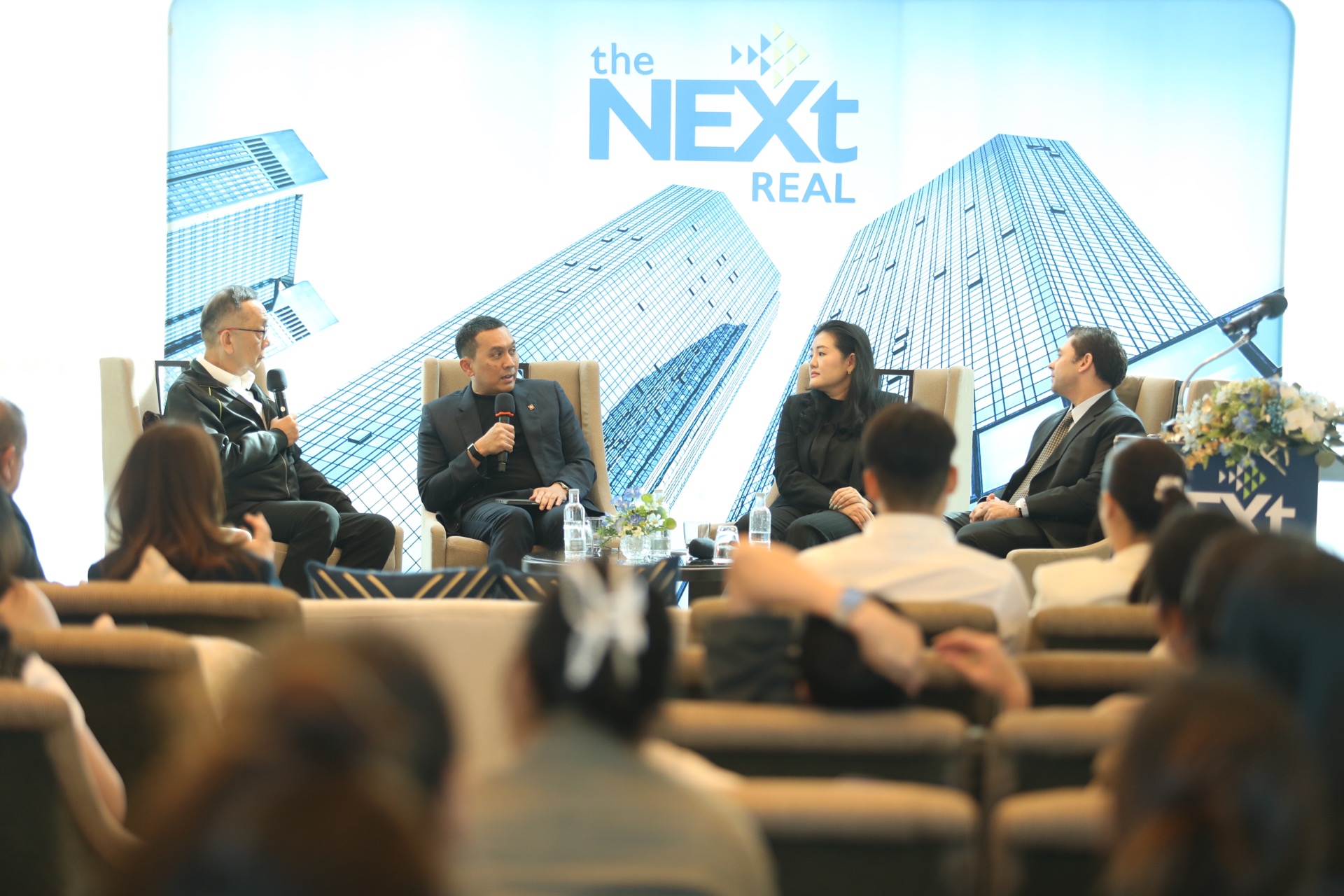 3 กูรูส่องเทรนด์อสังหาริมทรัพย์ไทย 2569 ฟันธง “แวร์เฮาส์ โรงแรม ดาต้าเซ็นเตอร์” มาแรง ลุ้น “อุตสาหกรรม ท่องเที่ยว” หนุนเศรษฐกิจ แนะดีเวลอปเปอร์ใช้กลยุทธ์แบ่งเฟสพัฒนา