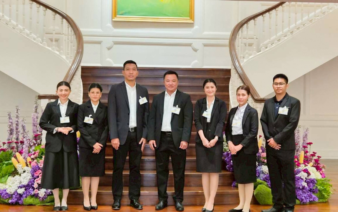 พลัส พร็อพเพอร์ตี้ ร่วมเฝ้าทูลละอองพระบาทรับเสด็จฯ สมเด็จพระกนิษฐาธิราชเจ้า กรมสมเด็จพระเทพรัตนราชสุดาฯ สยามบรมราชกุมารี ในโอกาสเสด็จพระราชดำเนินยัง “ศูนย์การเรียนรู้นันทสิปปาคาร” จ.น่าน