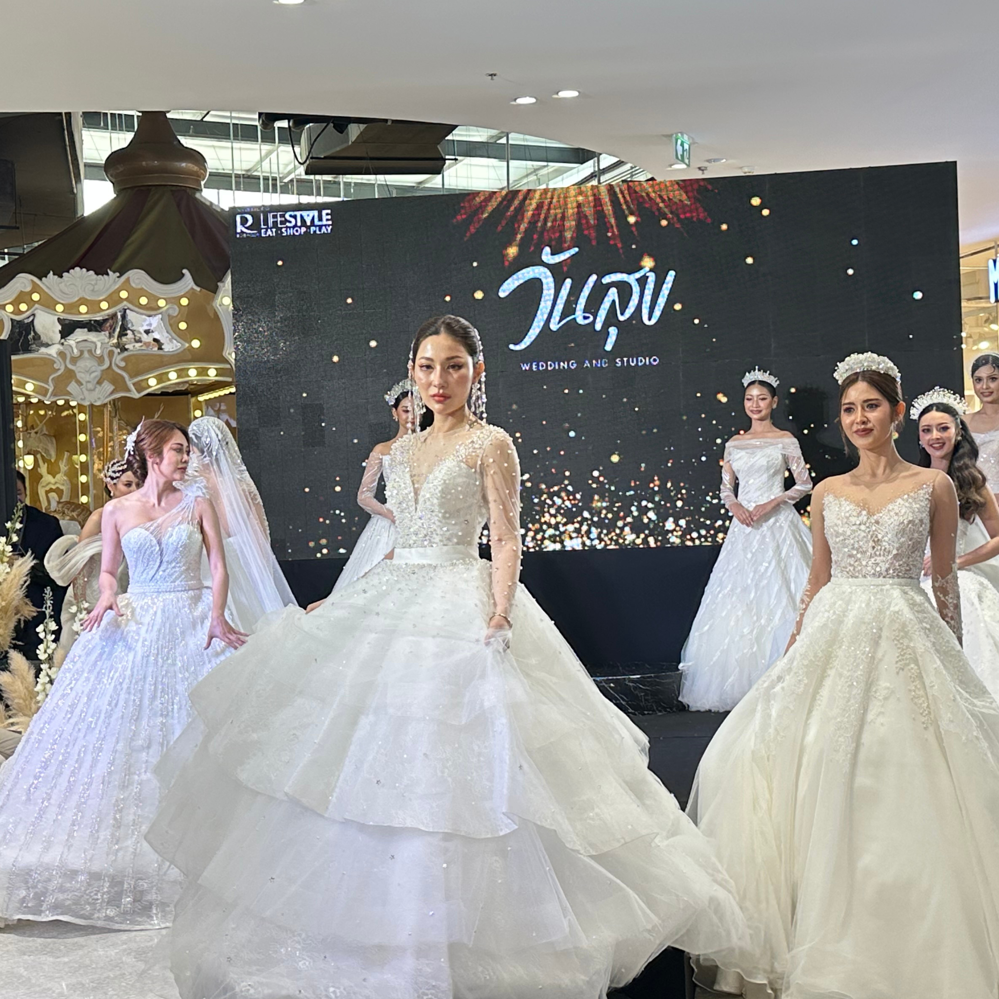 โรบินสันไลฟ์สไตล์ ชวนมาบอกรัก ต้อนรับเทศกาลวาเลนไทน์ เติมทุกโมเมนต์ความเลิฟ ครบทั้ง ช้อป ชิม แชะ เช็กอิน ที่โรบินสันไลฟ์สไตล์ทุกสาขาทั่วประเทศ