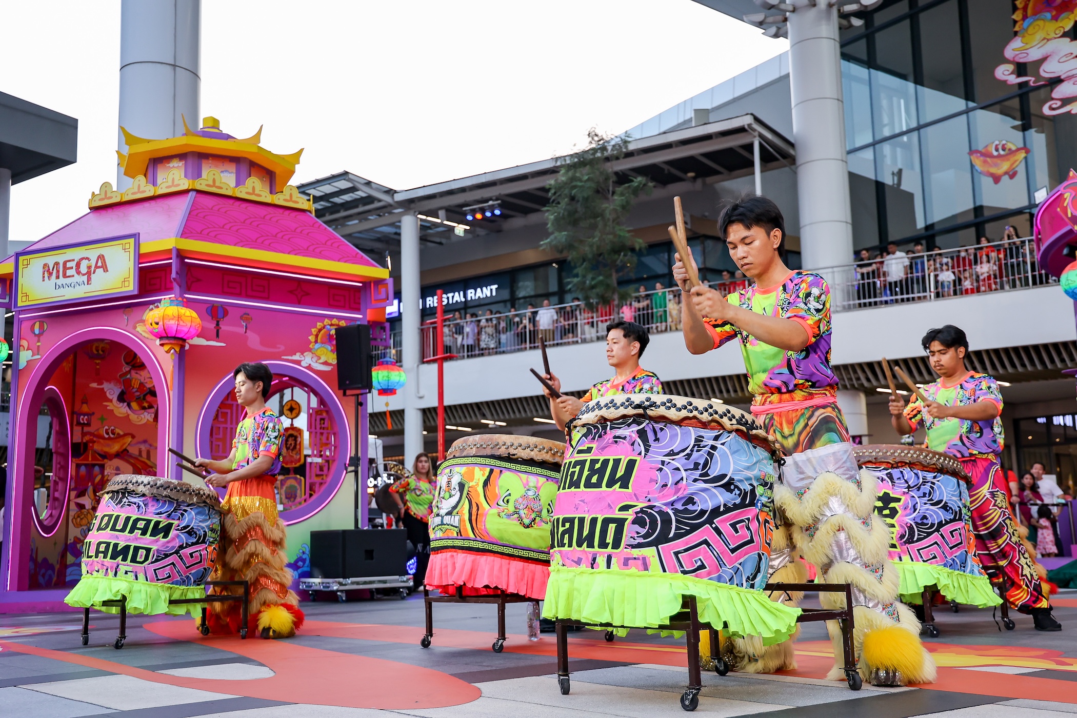 เมกาบางนาสร้างปรากฏการณ์ฉลองตรุษจีนปีม้า กับโชว์มังกรสิงโตและม้ามงคลสุดอลังการ ในงาน Mega Chinese New Year 2026 โชคดีม้าแล้ว”