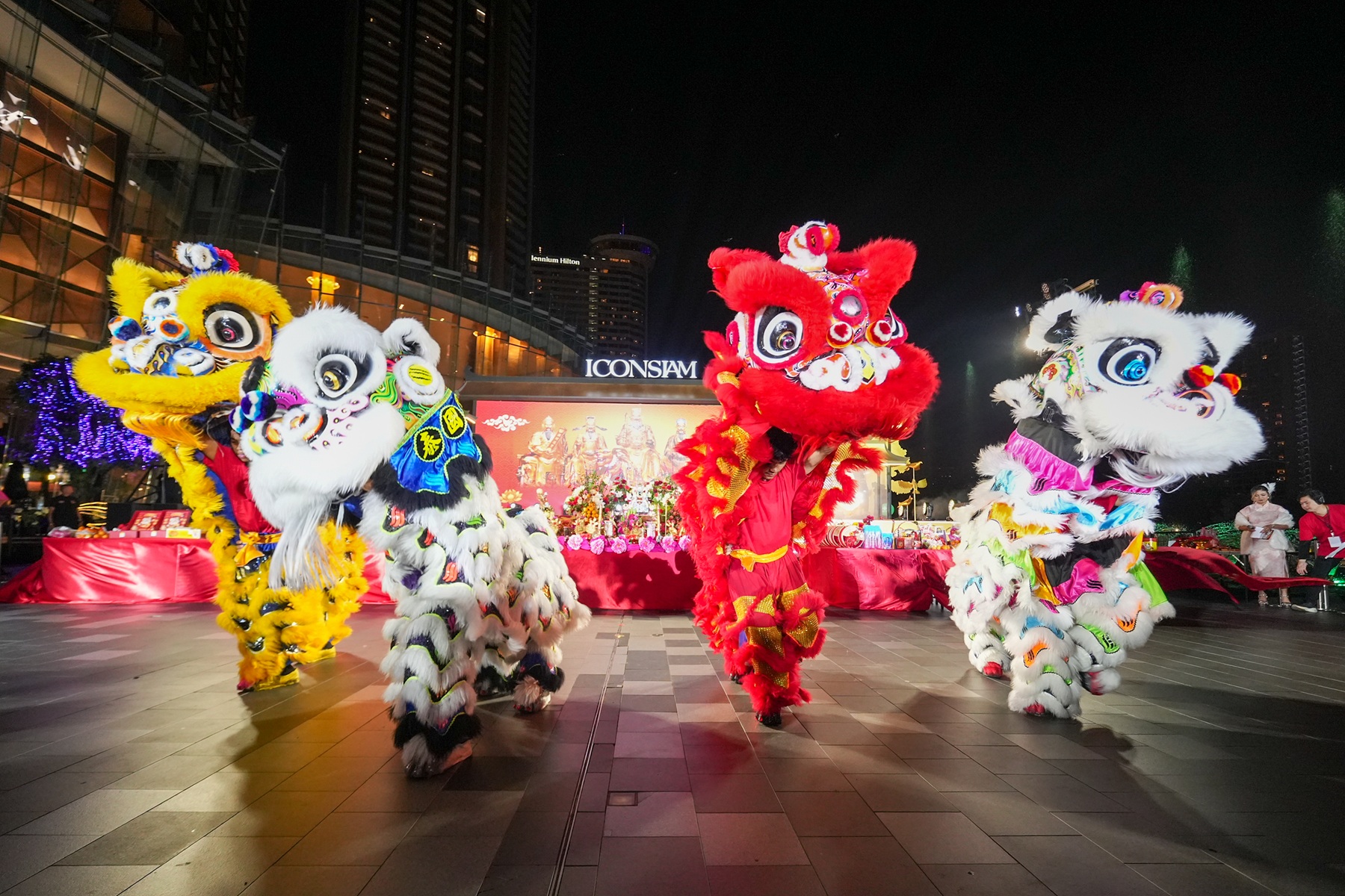 ไอคอนสยาม สานต่อความมงคลจัดพิธีไหว้ “เทพเจ้าไฉ่ซิงเอี๊ย” ครั้งยิ่งใหญ่ริมน้ำเจ้าพระยา ตอกย้ำแลนด์มาร์กแห่งศรัทธาในเทศกาลตรุษจีน 2569