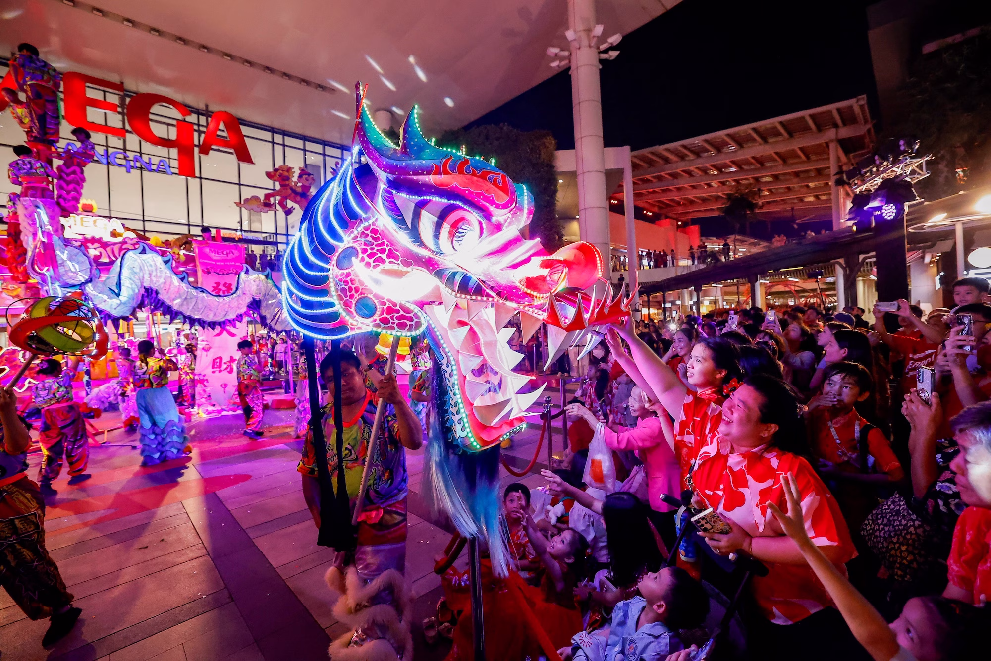 เมกาบางนาสร้างปรากฏการณ์ฉลองตรุษจีนปีม้า กับโชว์มังกรสิงโตและม้ามงคลสุดอลังการ ในงาน Mega Chinese New Year 2026 โชคดีม้าแล้ว”