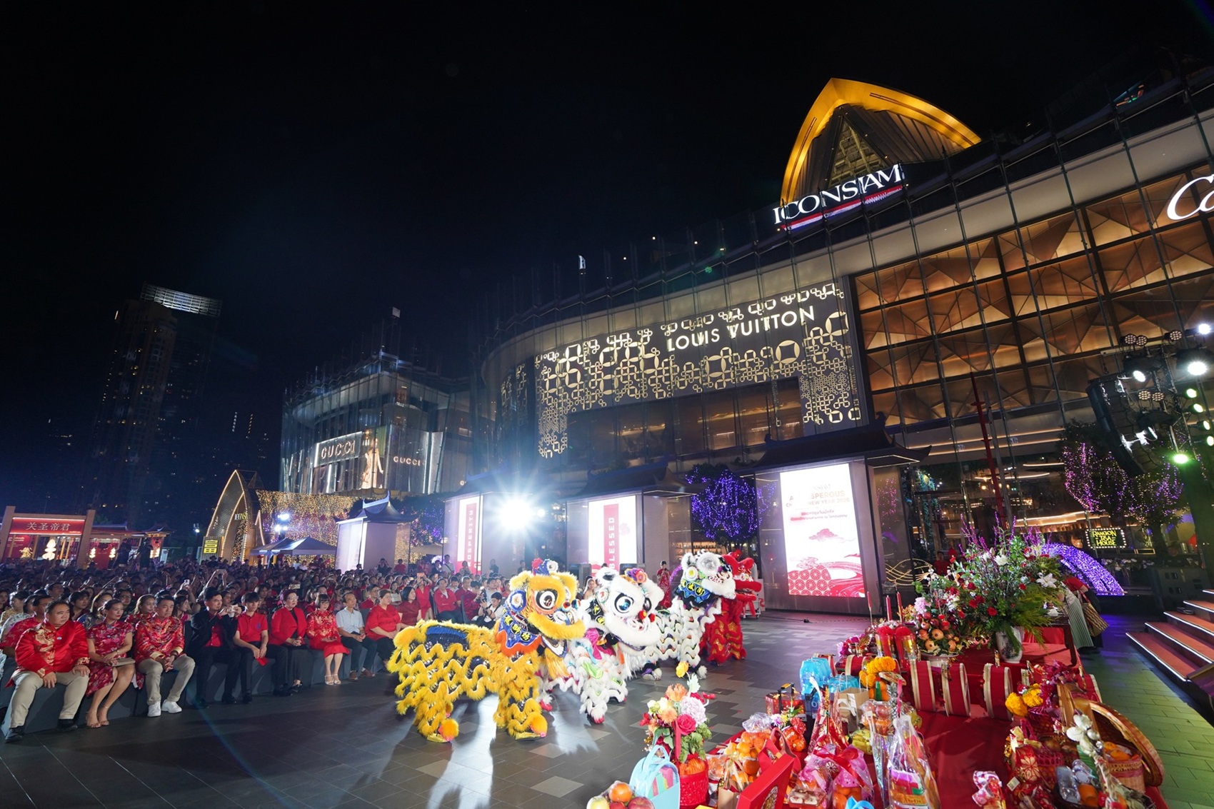 ไอคอนสยาม สานต่อความมงคลจัดพิธีไหว้ “เทพเจ้าไฉ่ซิงเอี๊ย” ครั้งยิ่งใหญ่ริมน้ำเจ้าพระยา ตอกย้ำแลนด์มาร์กแห่งศรัทธาในเทศกาลตรุษจีน 2569