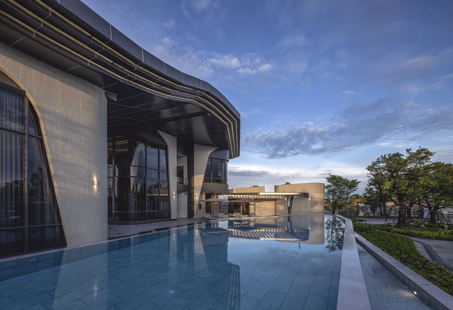 เฟรเซอร์ส พร็อพเพอร์ตี้ ประเทศไทย รุกตลาดอสังหาฯ ปีม้าไฟ เปิดตัวแบรนด์ใหม่ กับโครงการ “กูธ์เธ่ สุขุมวิท 76” (gutÉ Sukhumvit 76) บ้านเดี่ยวหรูดีไซน์ลํ้าสมัย สไตล์ Futuristic บนทำเลทองสุดอัจฉริยะ สุขุมวิท แบริ่ง