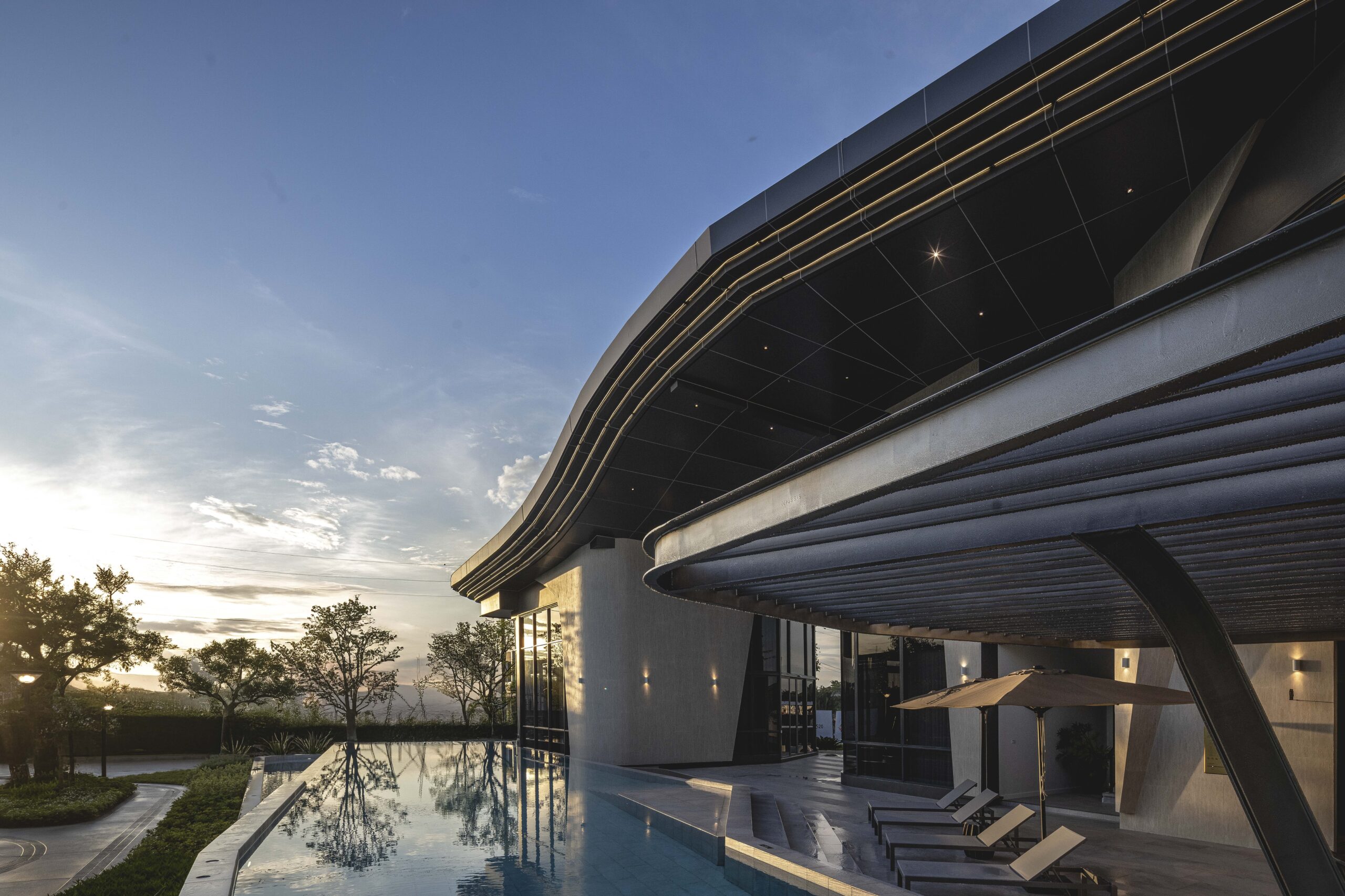 เฟรเซอร์ส พร็อพเพอร์ตี้ ประเทศไทย รุกตลาดอสังหาฯ ปีม้าไฟ เปิดตัวแบรนด์ใหม่ กับโครงการ “กูธ์เธ่ สุขุมวิท 76” (gutÉ Sukhumvit 76) บ้านเดี่ยวหรูดีไซน์ลํ้าสมัย สไตล์ Futuristic บนทำเลทองสุดอัจฉริยะ สุขุมวิท แบริ่ง